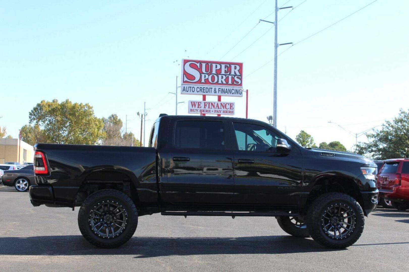 2019 Black RAM 1500 Big Horn Crew Cab SWB 2WD (1C6RREFTXKN) with an 5.7L V8 OHV 16V engine, 8A transmission, located at 4301 NW 39th , Oklahoma City, OK, 73112, (405) 949-5600, 35.512135, -97.598671 - NO DRIVERS LICENCE NO-FULL COVERAGE INSURANCE - NO CREDIT CHECK. COME ON OVER TO SUPERSPORTS AND TAKE A LOOK AND TEST DRIVE. PLEASE GIVE US A CALL AT (405) 949-5600. NO LICENCIA DE MANEJAR- NO SEGURO DE COBERTURA TOTAL- NO VERIFICACION DE CREDITO. POR FAVOR VENGAN A SUPERSPORTS, ECHE UN V - Photo#3