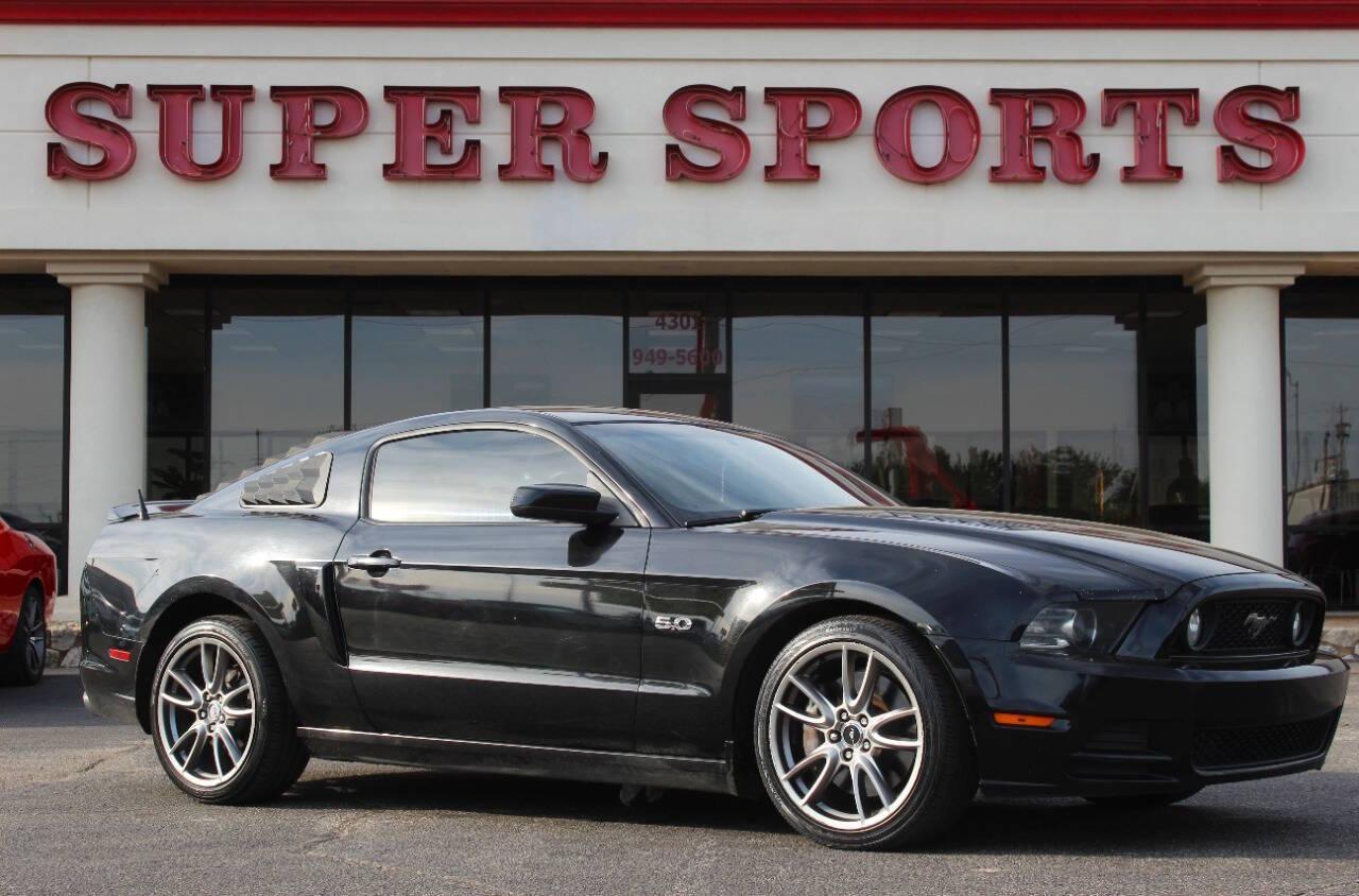 2014 Ford Mustang GT Premium's photo