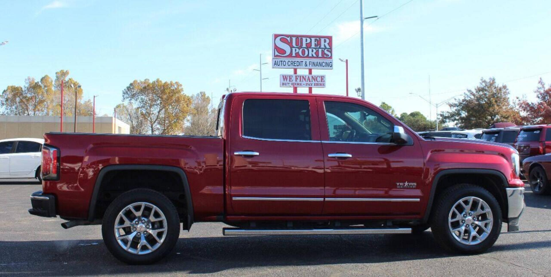 2018 Red GMC Sierra 1500 SLT Crew Cab Short Box 2WD (3GTP1NEC2JG) with an 5.3L V8 OHV 16V engine, 6A transmission, located at 4301 NW 39th , Oklahoma City, OK, 73112, (405) 949-5600, 35.512135, -97.598671 - NO DRIVERS LICENCE - NO FULL COVERAGE INSURANCE - NO CREDIT CHECK. COME ON OVER TO SUPERSPORTS AND TAKE A LOOK AND TEST DRIVE. PLEASE GIVE US A CALL AT (405) 949-5600. NO LICENCIA DE MANEJAR - NO SEGURO DE COBERTURA TOTAL - NO VERIFICACION DE CREDITO. POR FAVOR VENGAN A SUPERSPORTS, ECH - Photo#3