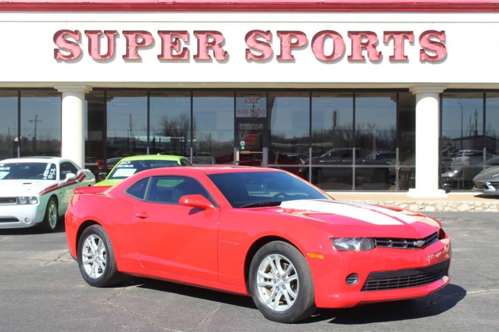 2014 Red Chevrolet Camaro 2LS Coupe (2G1FA1E38E9) with an 3.6L V6 DOHC 24V FFV engine, 6-Speed Automatic transmission, located at 4301 NW 39th , Oklahoma City, OK, 73112, (405) 949-5600, 35.512135, -97.598671 - NO DRIVERS LICENCE NO-FULL COVERAGE INSURANCE-NO CREDIT CHECK. COME ON OVER TO SUPERSPORTS AND TAKE A LOOK AND TEST DRIVE. PLEASE GIVE US A CALL AT (405) 949-5600. NO LICENSIA DE MANEJAR- NO SEGURO DE COBERTURA TOTAL- NO VERIFICACCION DE CREDITO. POR FAVOR VENGAN A SUPERSPORTS, ECHE UN - Photo#0