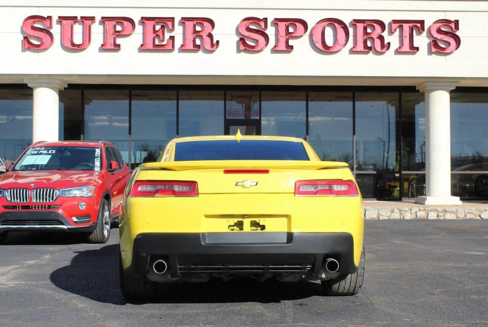 2014 Yellow Chevrolet Camaro Coupe 2LT (2G1FC1E31E9) with an 3.6L V6 DOHC 24V FFV engine, 6-Speed Automatic transmission, located at 4301 NW 39th , Oklahoma City, OK, 73112, (405) 949-5600, 35.512135, -97.598671 - Photo#4