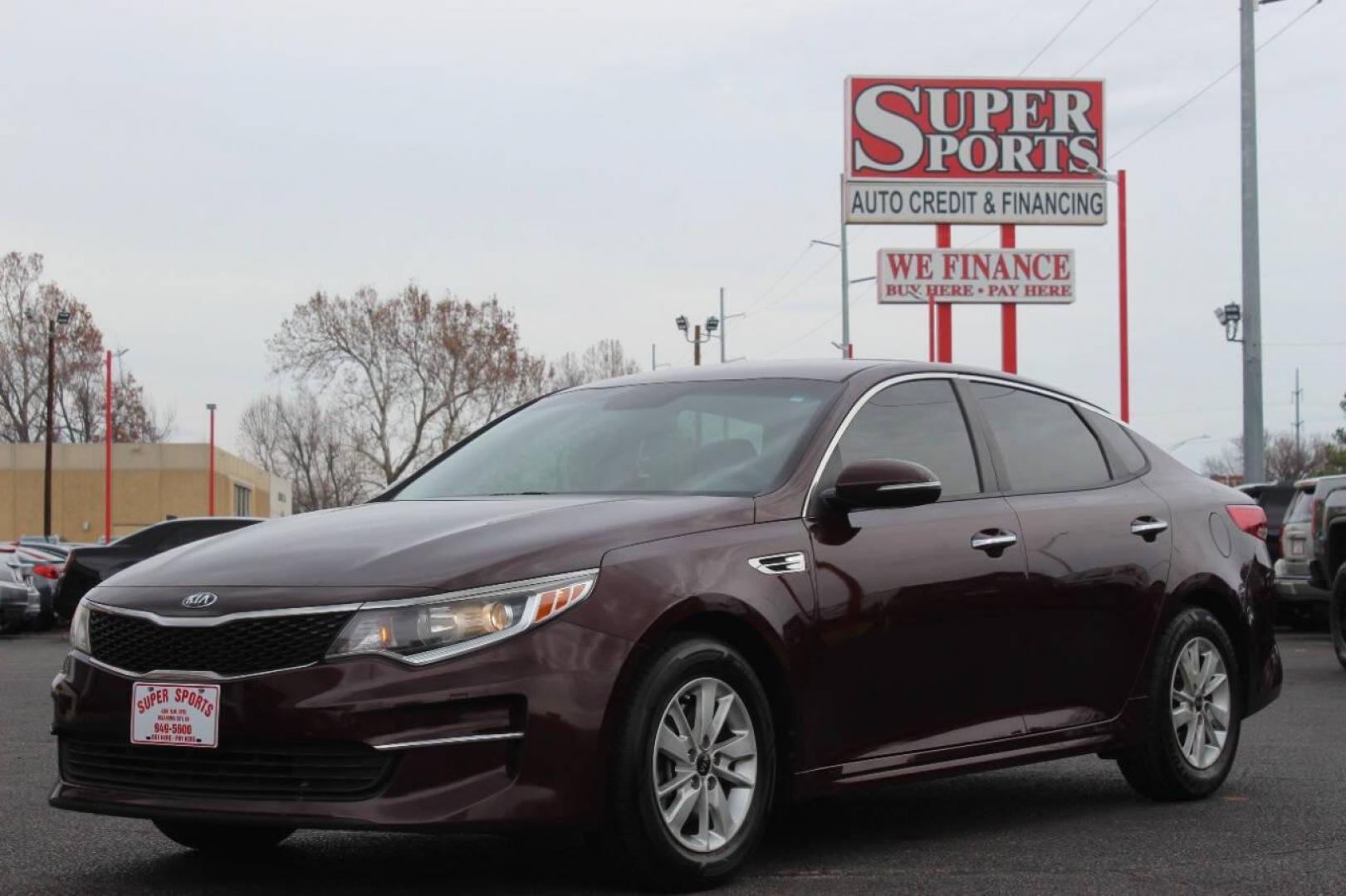 2017 Burgundy Kia Optima LX (5XXGT4L39HG) with an 2.4L L4 DOHC 16V engine, 6A transmission, located at 4301 NW 39th , Oklahoma City, OK, 73112, (405) 949-5600, 35.512135, -97.598671 - NO DRIVERS LICENCE NO-FULL COVERAGE INSURANCE-NO CREDIT CHECK. COME ON OVER TO SUPERSPORTS AND TAKE A LOOK AND TEST DRIVE. PLEASE GIVE US A CALL AT (405) 949-5600. NO LICENSIA DE MANEJAR- NO SEGURO DE COBERTURA TOTAL- NO VERIFICACCION DE CREDITO. POR FAVOR VENGAN A SUPERSPORTS, ECHE UN - Photo#6