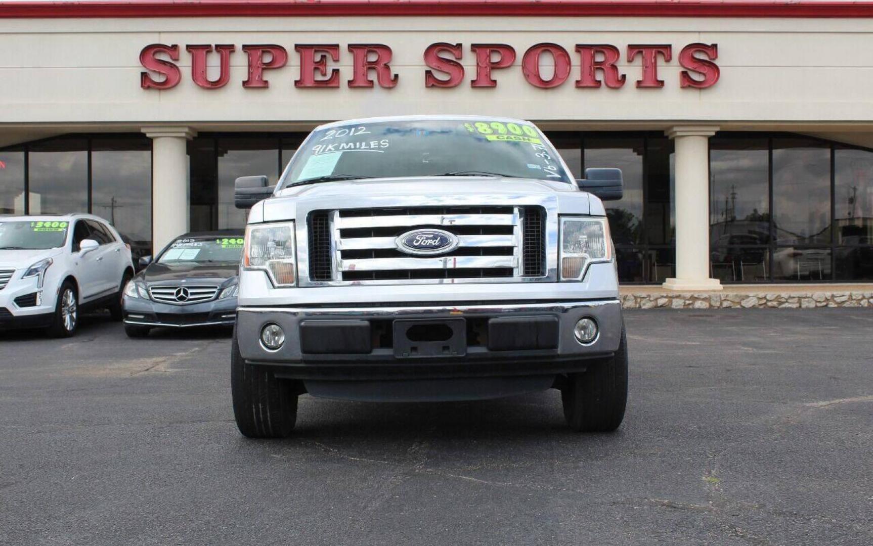 2012 Gray Ford F-150 XLT SuperCab 8-ft. Bed 2WD (1FTEX1CMXCF) with an 3.7L V6 DOHC 24V engine, 6-Speed Automatic transmission, located at 4301 NW 39th , Oklahoma City, OK, 73112, (405) 949-5600, 35.512135, -97.598671 - NO DRIVERS LICENSE - NO FULL COVERAGE INSURANCE - NO CREDIT CHECK. COME ON OVER TO SUPERSPORTS AND TAKE A LOOK AND TEST DRIVE. PLEASE GIVE US A CALL AT (405) 949-5600. NO LICENCIA DE MANEJAR - NO SEGURO DE COBERTURA TOTAL - NO VERIFICACION DE CREDITO. POR FAVOR VENGAN A SUPERSPO - Photo#0