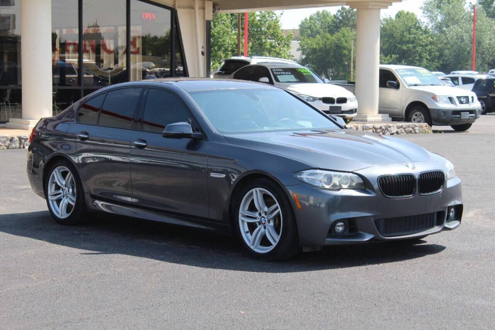 2015 Pewter BMW 5-Series 535i (WBA5B1C53FG) with an 3.0L L6 DOHC 24V engine, 8-Speed Automatic transmission, located at 4301 NW 39th , Oklahoma City, OK, 73112, (405) 949-5600, 35.512135, -97.598671 - NO DRIVERS LICENCE NO-FULL COVERAGE INSURANCE-NO CREDIT CHECK. COME ON OVER TO SUPERSPORTS AND TAKE A LOOK AND TEST DRIVE PLEASE GIVE US A CALL AT (405) 949-5600. NO LICENSIA DE MANEJAR- NO SEGURO DE COBERTURA TOTAL- NO VERIFICACCION DE CREDITO. POR FAVOR VENGAN A SUPERSPORTS, E - Photo#2