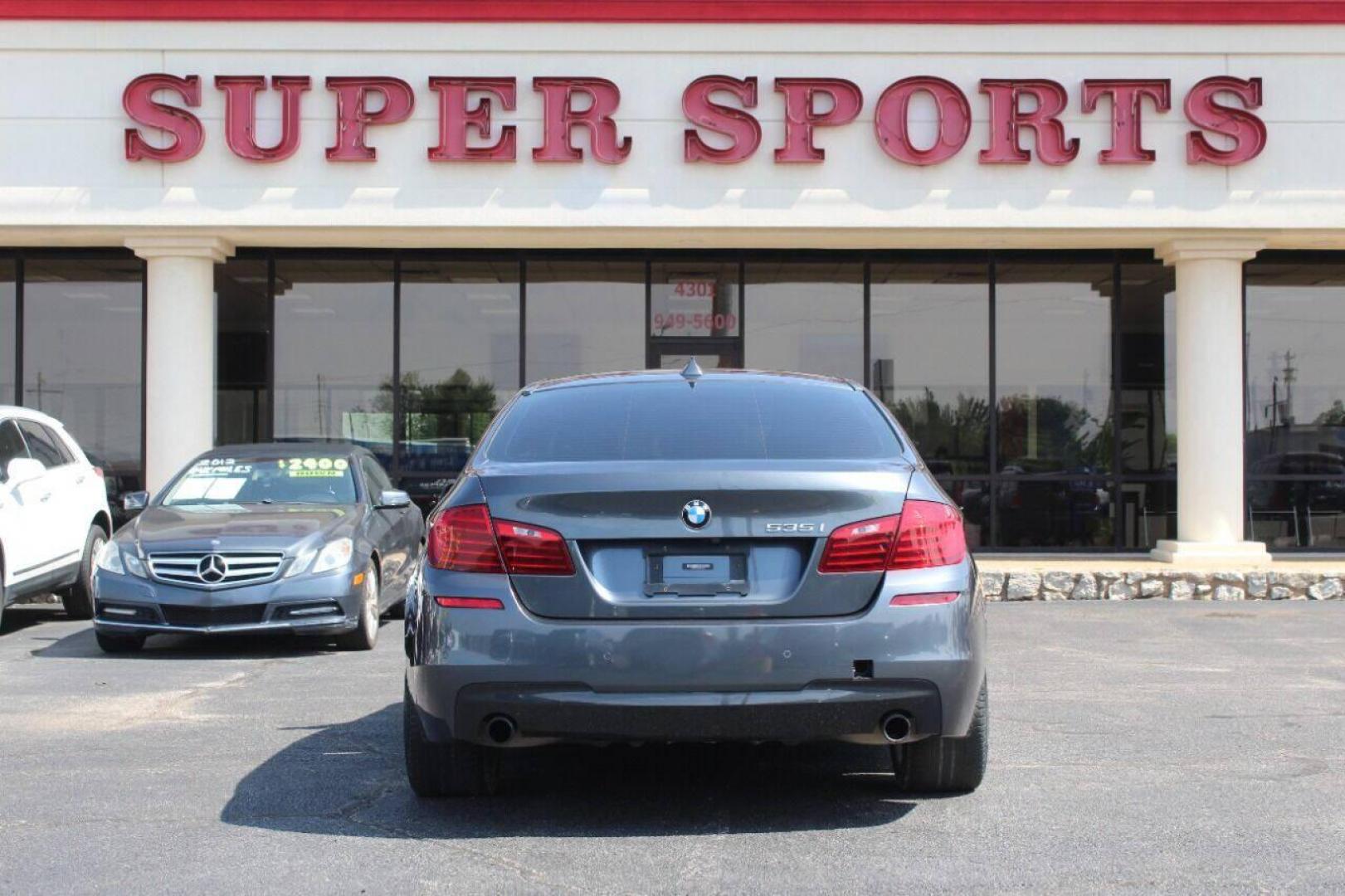 2015 Pewter BMW 5-Series 535i (WBA5B1C53FG) with an 3.0L L6 DOHC 24V engine, 8-Speed Automatic transmission, located at 4301 NW 39th , Oklahoma City, OK, 73112, (405) 949-5600, 35.512135, -97.598671 - NO DRIVERS LICENCE NO-FULL COVERAGE INSURANCE-NO CREDIT CHECK. COME ON OVER TO SUPERSPORTS AND TAKE A LOOK AND TEST DRIVE PLEASE GIVE US A CALL AT (405) 949-5600. NO LICENSIA DE MANEJAR- NO SEGURO DE COBERTURA TOTAL- NO VERIFICACCION DE CREDITO. POR FAVOR VENGAN A SUPERSPORTS, E - Photo#4