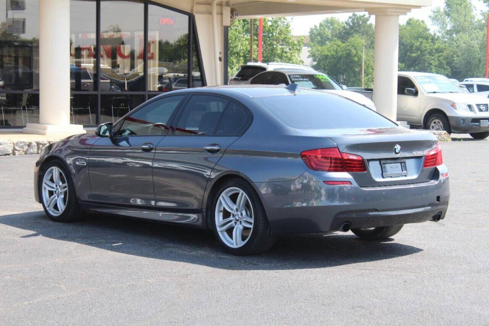 2015 Pewter BMW 5-Series 535i (WBA5B1C53FG) with an 3.0L L6 DOHC 24V engine, 8-Speed Automatic transmission, located at 4301 NW 39th , Oklahoma City, OK, 73112, (405) 949-5600, 35.512135, -97.598671 - NO DRIVERS LICENCE NO-FULL COVERAGE INSURANCE-NO CREDIT CHECK. COME ON OVER TO SUPERSPORTS AND TAKE A LOOK AND TEST DRIVE PLEASE GIVE US A CALL AT (405) 949-5600. NO LICENSIA DE MANEJAR- NO SEGURO DE COBERTURA TOTAL- NO VERIFICACCION DE CREDITO. POR FAVOR VENGAN A SUPERSPORTS, E - Photo#5