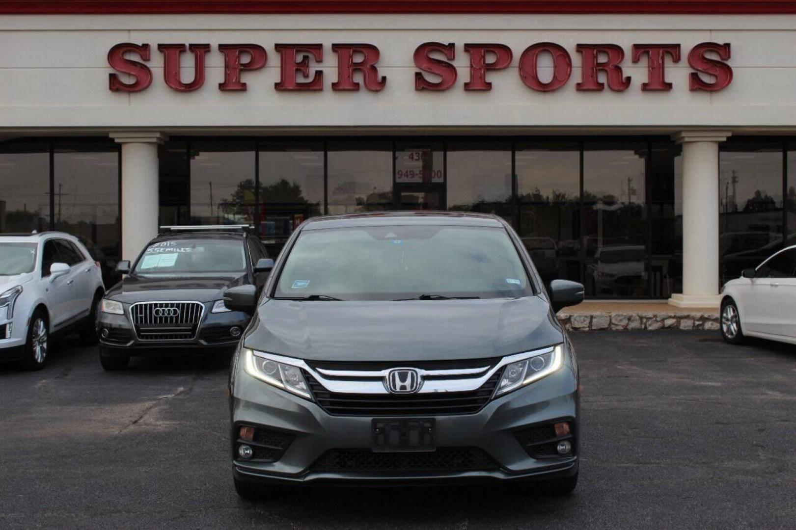 2018 Gray Honda Odyssey EXR (5FNRL6H72JB) with an 3.5L V6 SOHC 24V engine, 6A transmission, located at 4301 NW 39th , Oklahoma City, OK, 73112, (405) 949-5600, 35.512135, -97.598671 - Photo#0