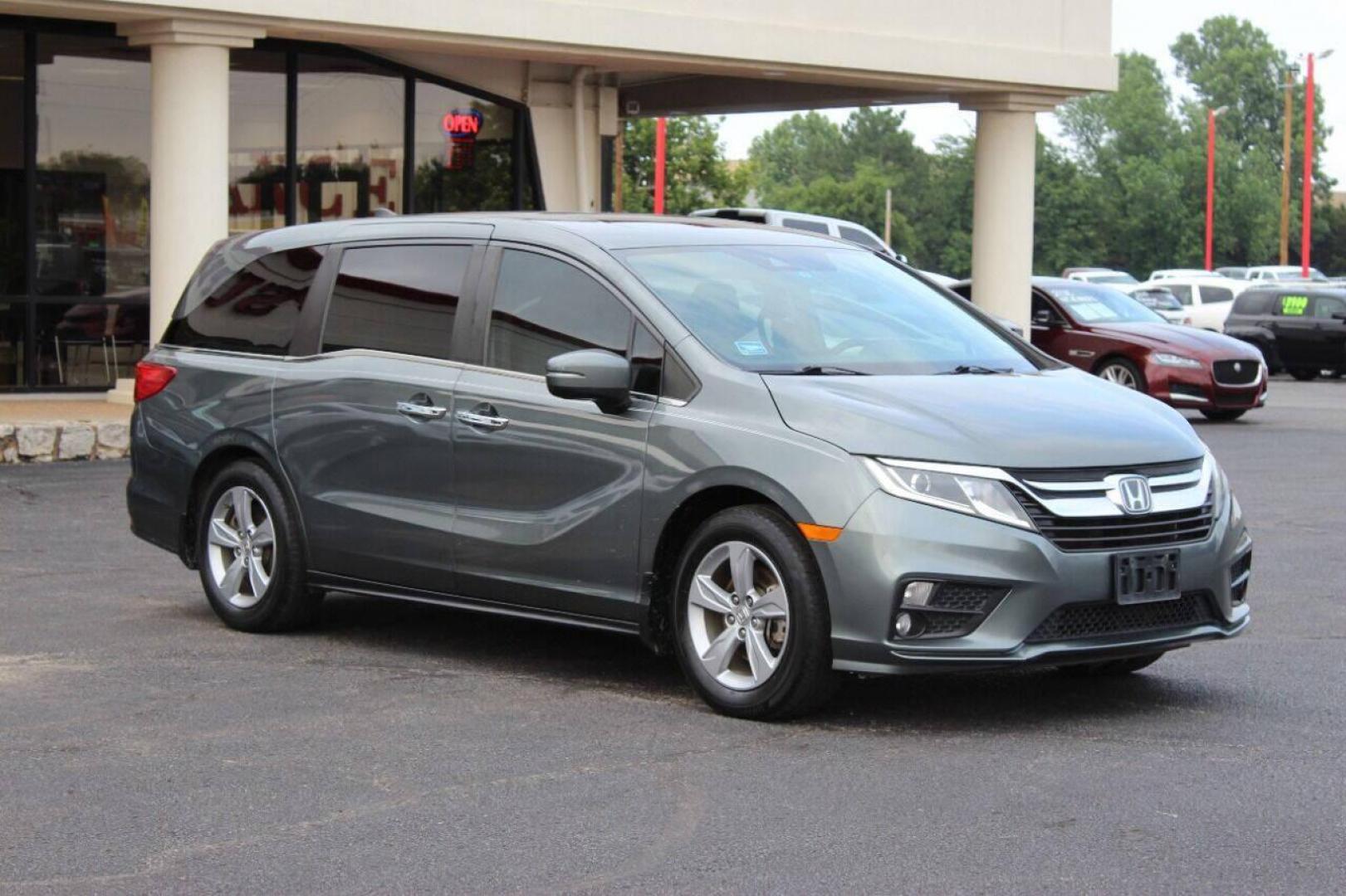 2018 Gray Honda Odyssey EXR (5FNRL6H72JB) with an 3.5L V6 SOHC 24V engine, 6A transmission, located at 4301 NW 39th , Oklahoma City, OK, 73112, (405) 949-5600, 35.512135, -97.598671 - Photo#2