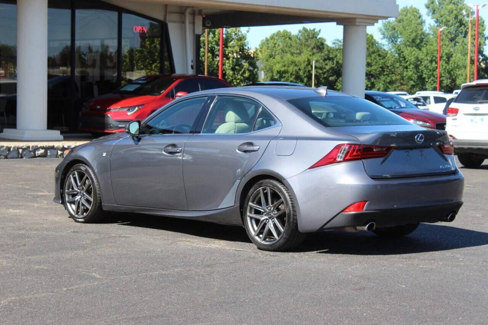 2014 Gray Lexus IS 250 RWD (JTHBF1D25E5) with an 2.5L V6 24V DOHC engine, 6-Speed Automatic transmission, located at 4301 NW 39th , Oklahoma City, OK, 73112, (405) 949-5600, 35.512135, -97.598671 - NO DRIVERS LICENCE NO-FULL COVERAGE INSURANCE-NO CREDIT CHECK. COME ON OVER TO SUPERSPORTS AND TAKE A LOOK AND TEST DRIVE. PLEASE GIVE US A CALL AT (405) 949-5600. NO LICENSIA DE MANEJAR- NO SEGURO DE COBERTURA TOTAL- NO VERIFICACCION DE CREDITO. POR FAVOR VENGAN A SUPERSPORTS, ECHE UN - Photo#5