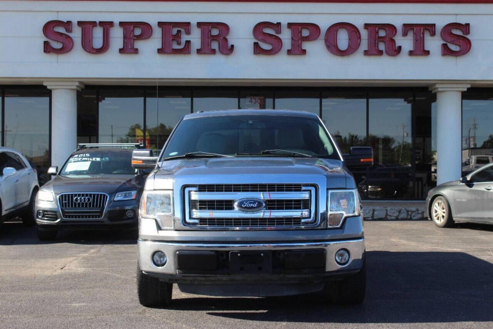 2013 Gray Ford F-150 FX2 SuperCrew 5.5-ft. Bed 2WD (1FTFW1CF4DK) with an 5.0L V8 engine, 6-Speed Automatic transmission, located at 4301 NW 39th , Oklahoma City, OK, 73112, (405) 949-5600, 35.512135, -97.598671 - NO DRIVERS LICENCE NO-FULL COVERAGE INSURANCE-NO CREDIT CHECK. COME ON OVER TO SUPERSPORTS AND TAKE A LOOK AND TEST DRIVE. PLEASE GIVE US A CALL AT (405) 949-5600. NO LICENSIA DE MANEJAR- NO SEGURO DE COBERTURA TOTAL- NO VERIFICACCION DE CREDITO. POR FAVOR VENGAN A SUPERSPORTS, ECHE UN - Photo#2