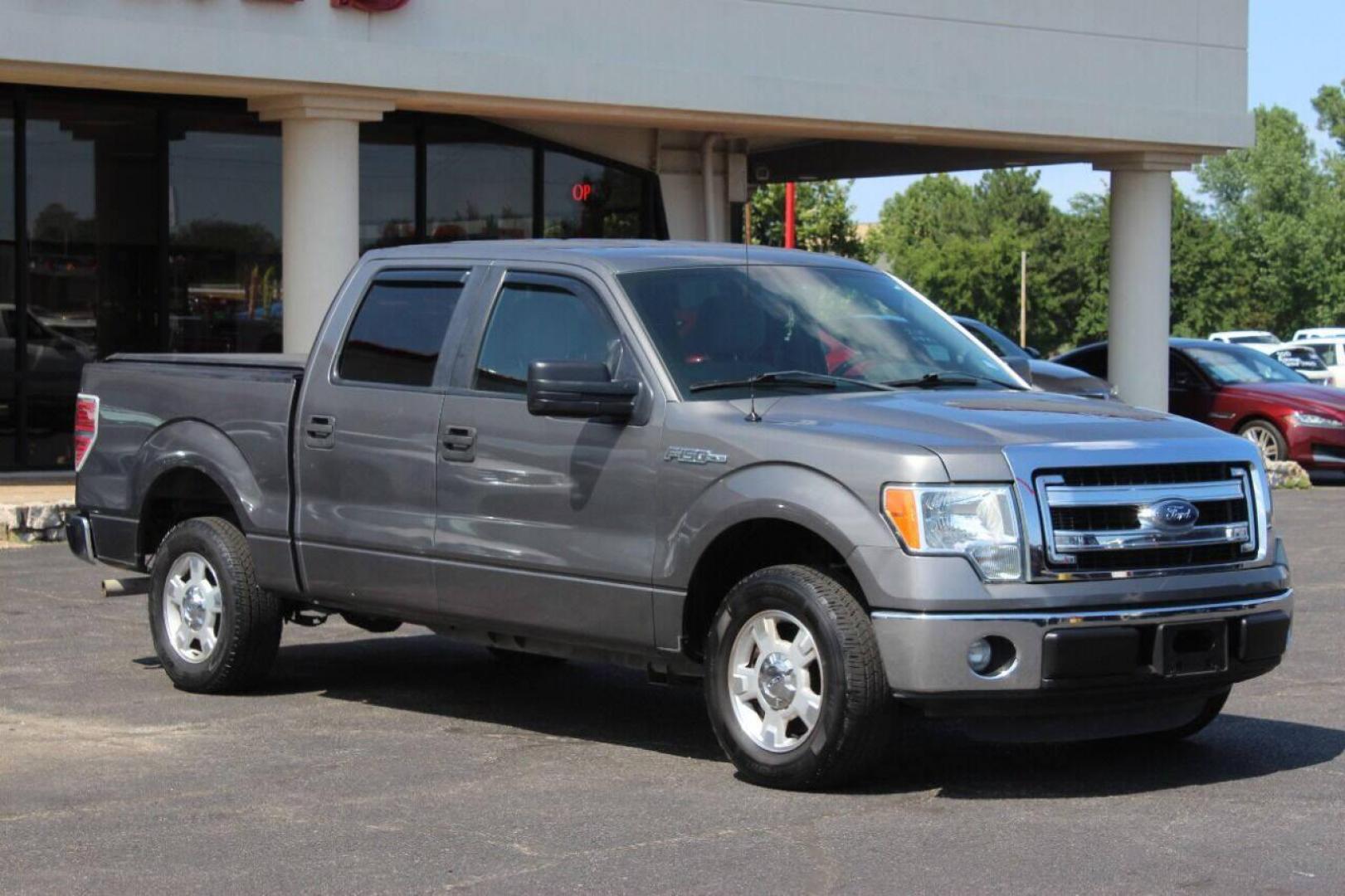 2013 Gray Ford F-150 FX2 SuperCrew 5.5-ft. Bed 2WD (1FTFW1CF9DF) with an 5.0L V8 engine, 6-Speed Automatic transmission, located at 4301 NW 39th , Oklahoma City, OK, 73112, (405) 949-5600, 35.512135, -97.598671 - NO DRIVERS LICENCE NO-FULL COVERAGE INSURANCE-NO CREDIT CHECK. COME ON OVER TO SUPERSPORTS AND TAKE A LOOK AND TEST DRIVE PLEASE GIVE US A CALL AT (405) 949-5600. NO LICENSIA DE MANEJAR- NO SEGURO DE COBERTURA TOTAL- NO VERIFICACCION DE CREDITO. POR FAVOR VENGAN A SUPERSPORTS, ECHE UN V - Photo#0