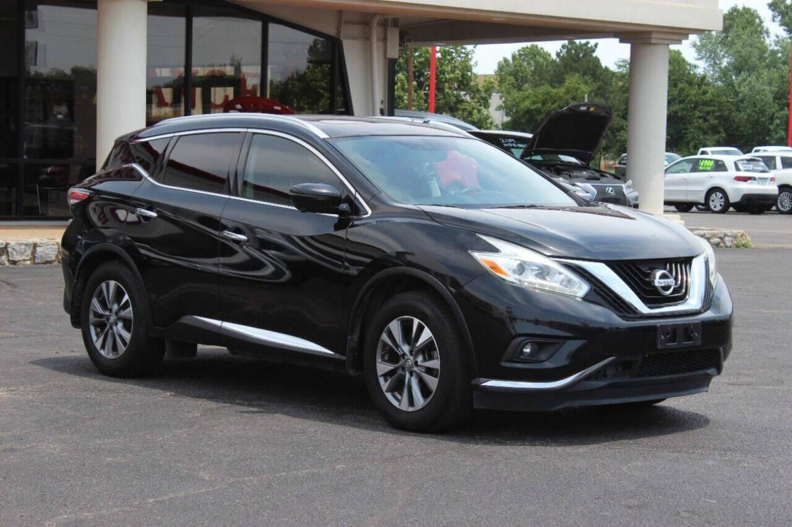 2016 Black Nissan Murano Platinum FWD (5N1AZ2MG6GN) with an 3.5L V6 DOHC 24V engine, CVT transmission, located at 4301 NW 39th , Oklahoma City, OK, 73112, (405) 949-5600, 35.512135, -97.598671 - NO DRIVERS LICENCE NO-FULL COVERAGE INSURANCE-NO CREDIT CHECK. COME ON OVER TO SUPERSPORTS AND TAKE A LOOK AND TEST DRIVE. PLEASE GIVE US A CALL AT (405) 949-5600. NO LICENSIA DE MANEJAR- NO SEGURO DE COBERTURA TOTAL- NO VERIFICACCION DE CREDITO. POR FAVOR VENGAN A SUPERSPORTS, ECHE UN - Photo#0