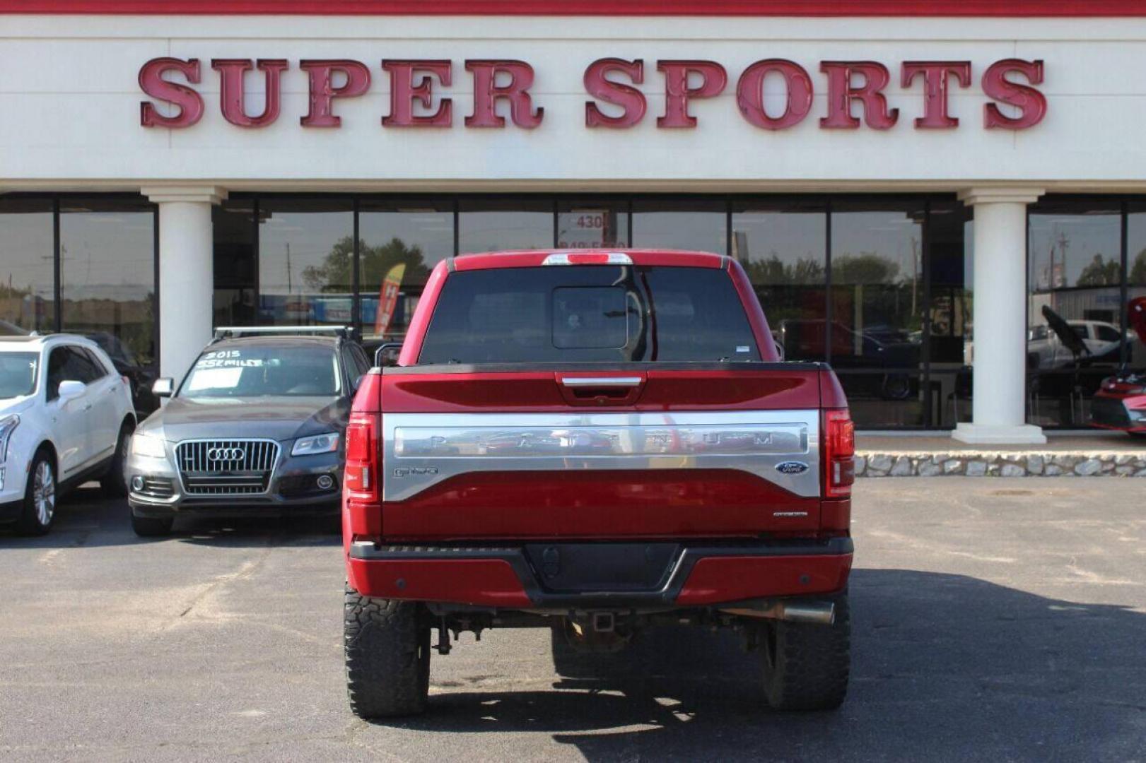 2016 Red Ford F-150 XLT SuperCrew 6.5-ft. Bed 4WD (1FTEW1EF6GF) with an 5.0L V8 engine, 6A transmission, located at 4301 NW 39th , Oklahoma City, OK, 73112, (405) 949-5600, 35.512135, -97.598671 - NO DRIVERS LICENCE NO-FULL COVERAGE INSURANCE-NO CREDIT CHECK. COME ON OVER TO SUPERSPORTS AND TAKE A LOOK AND TEST DRIVE. PLEASE GIVE US A CALL AT (405) 949-5600. NO LICENSIA DE MANEJAR- NO SEGURO DE COBERTURA TOTAL- NO VERIFICACCION DE CREDITO. POR FAVOR VENGAN A SUPERSPORTS, ECHE UN - Photo#4