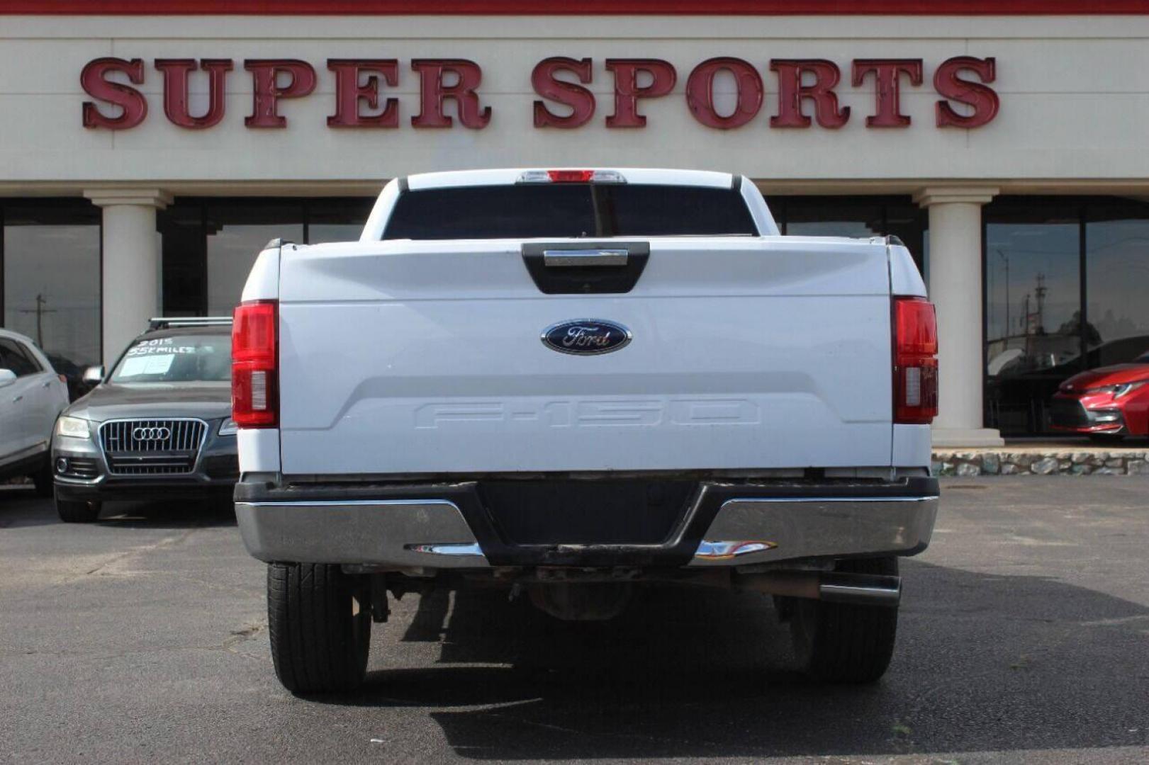 2019 White Ford F-150 King-Ranch SuperCrew 5.5-ft. 2WD (1FTEW1C56KK) with an 5.0L V8 OHV 32V engine, 6A transmission, located at 4301 NW 39th , Oklahoma City, OK, 73112, (405) 949-5600, 35.512135, -97.598671 - NO DRIVERS LICENCE NO-FULL COVERAGE INSURANCE-NO CREDIT CHECK. COME ON OVER TO SUPERSPORTS AND TAKE A LOOK AND TEST DRIVE. PLEASE GIVE US A CALL AT (405) 949-5600. NO LICENSIA DE MANEJAR- NO SEGURO DE COBERTURA TOTAL- NO VERIFICACCION DE CREDITO. POR FAVOR VENGAN A SUPERSPORTS, ECHE UN - Photo#4