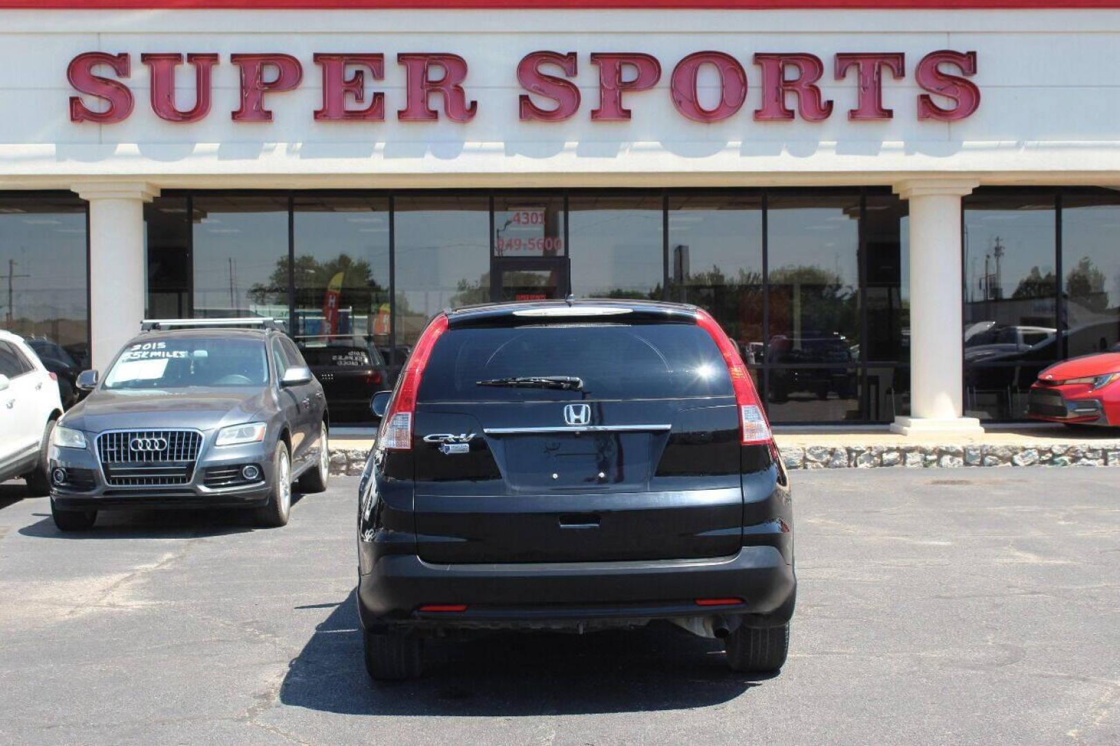 2014 Black Honda CR-V EX 2WD 5-Speed AT (3CZRM3H59EG) with an 2.4L L4 DOHC 16V engine, 5-Speed Automatic transmission, located at 4301 NW 39th , Oklahoma City, OK, 73112, (405) 949-5600, 35.512135, -97.598671 - NO DRIVERS LICENCE NO-FULL COVERAGE INSURANCE-NO CREDIT CHECK. COME ON OVER TO SUPERSPORTS AND TAKE A LOOK AND TEST DRIVE. PLEASE GIVE US A CALL AT (405) 949-5600. NO LICENSIA DE MANEJAR- NO SEGURO DE COBERTURA TOTAL- NO VERIFICACCION DE CREDITO. POR FAVOR VENGAN A SUPERSPORTS, ECHE UN - Photo#4