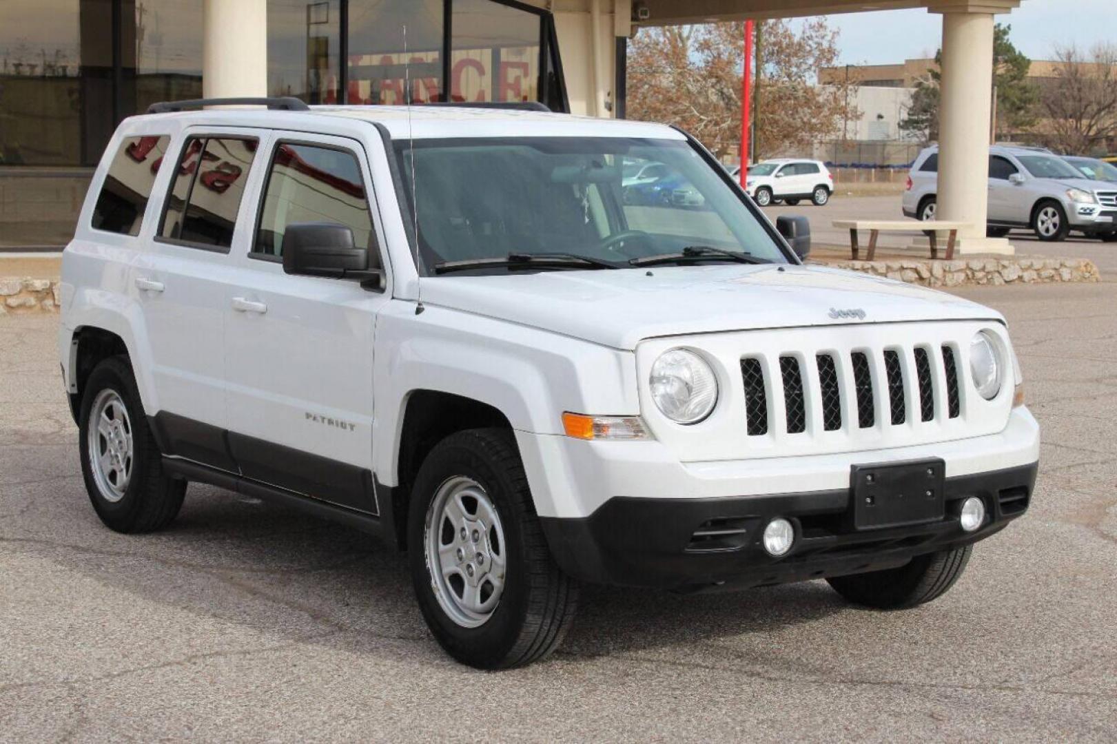 2014 White Jeep Patriot Sport 2WD (1C4NJPBB7ED) with an 2.4L L4 DOHC 16V engine, Automatic 6-Speed transmission, located at 4301 NW 39th , Oklahoma City, OK, 73112, (405) 949-5600, 35.512135, -97.598671 - NO DRIVERS LICENCE NO-FULL COVERAGE INSURANCE-NO CREDIT CHECK. COME ON OVER TO SUPERSPORTS AND TAKE A LOOK AND TEST DRIVE. PLEASE GIVE US A CALL AT (405) 949-5600. NO LICENSIA DE MANEJAR- NO SEGURO DE COBERTURA TOTAL- NO VERIFICACCION DE CREDITO. POR FAVOR VENGAN A SUPERSPORTS, ECHE UN - Photo#0