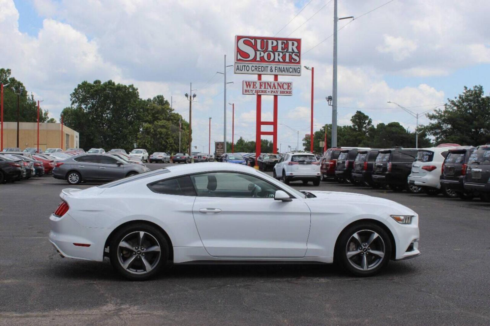 2017 White Ford Mustang EcoBoost Coupe (1FA6P8TH1H5) with an 2.3L L4 DOHC 16V engine, Automatic 6-Speed transmission, located at 4301 NW 39th , Oklahoma City, OK, 73112, (405) 949-5600, 35.512135, -97.598671 - NO DRIVERS LICENCE NO-FULL COVERAGE INSURANCE-NO CREDIT CHECK. COME ON OVER TO SUPERSPORTS AND TAKE A LOOK AND TEST DRIVE. PLEASE GIVE US A CALL AT (405) 949-5600. NO LICENSIA DE MANEJAR- NO SEGURO DE COBERTURA TOTAL- NO VERIFICACCION DE CREDITO. POR FAVOR VENGAN A SUPERSPORTS, ECHE UN - Photo#3