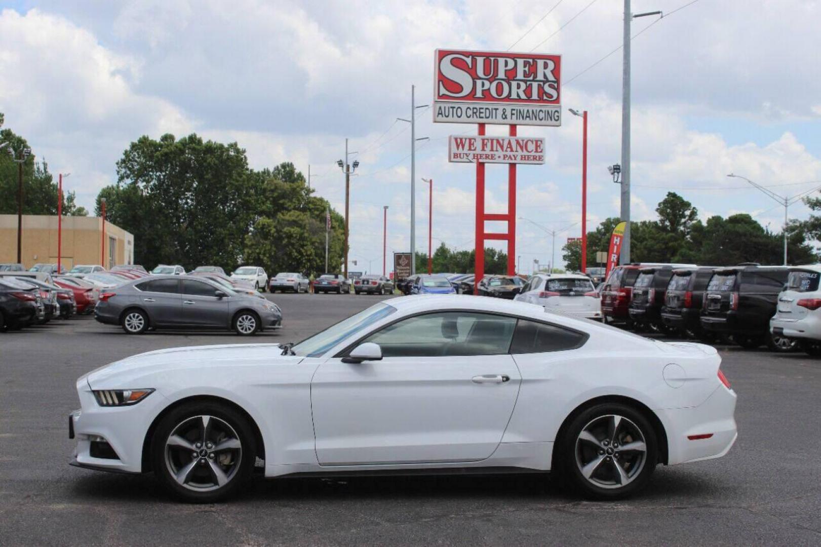 2017 White Ford Mustang EcoBoost Coupe (1FA6P8TH1H5) with an 2.3L L4 DOHC 16V engine, Automatic 6-Speed transmission, located at 4301 NW 39th , Oklahoma City, OK, 73112, (405) 949-5600, 35.512135, -97.598671 - NO DRIVERS LICENCE NO-FULL COVERAGE INSURANCE-NO CREDIT CHECK. COME ON OVER TO SUPERSPORTS AND TAKE A LOOK AND TEST DRIVE. PLEASE GIVE US A CALL AT (405) 949-5600. NO LICENSIA DE MANEJAR- NO SEGURO DE COBERTURA TOTAL- NO VERIFICACCION DE CREDITO. POR FAVOR VENGAN A SUPERSPORTS, ECHE UN - Photo#6