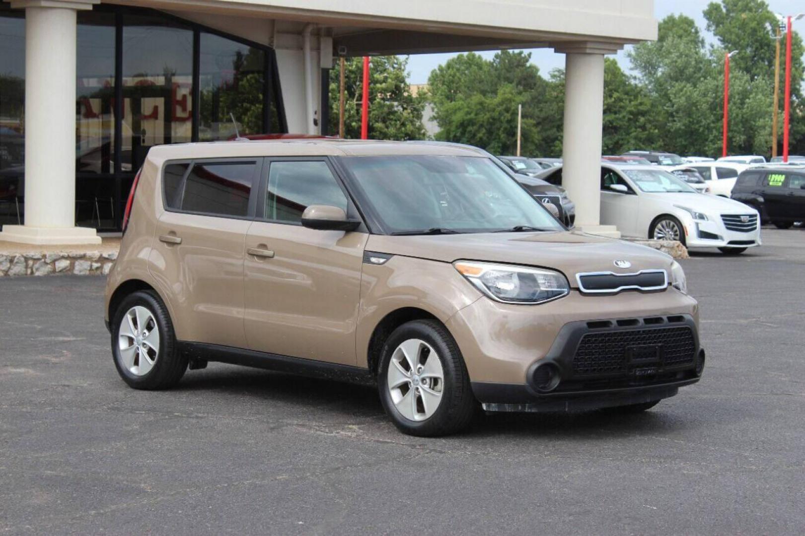 2014 Tan Kia Soul Base (KNDJN2A28E7) with an 1.6L L4 DOHC 16V engine, Automatic 6-Speed transmission, located at 4301 NW 39th , Oklahoma City, OK, 73112, (405) 949-5600, 35.512135, -97.598671 - Photo#0