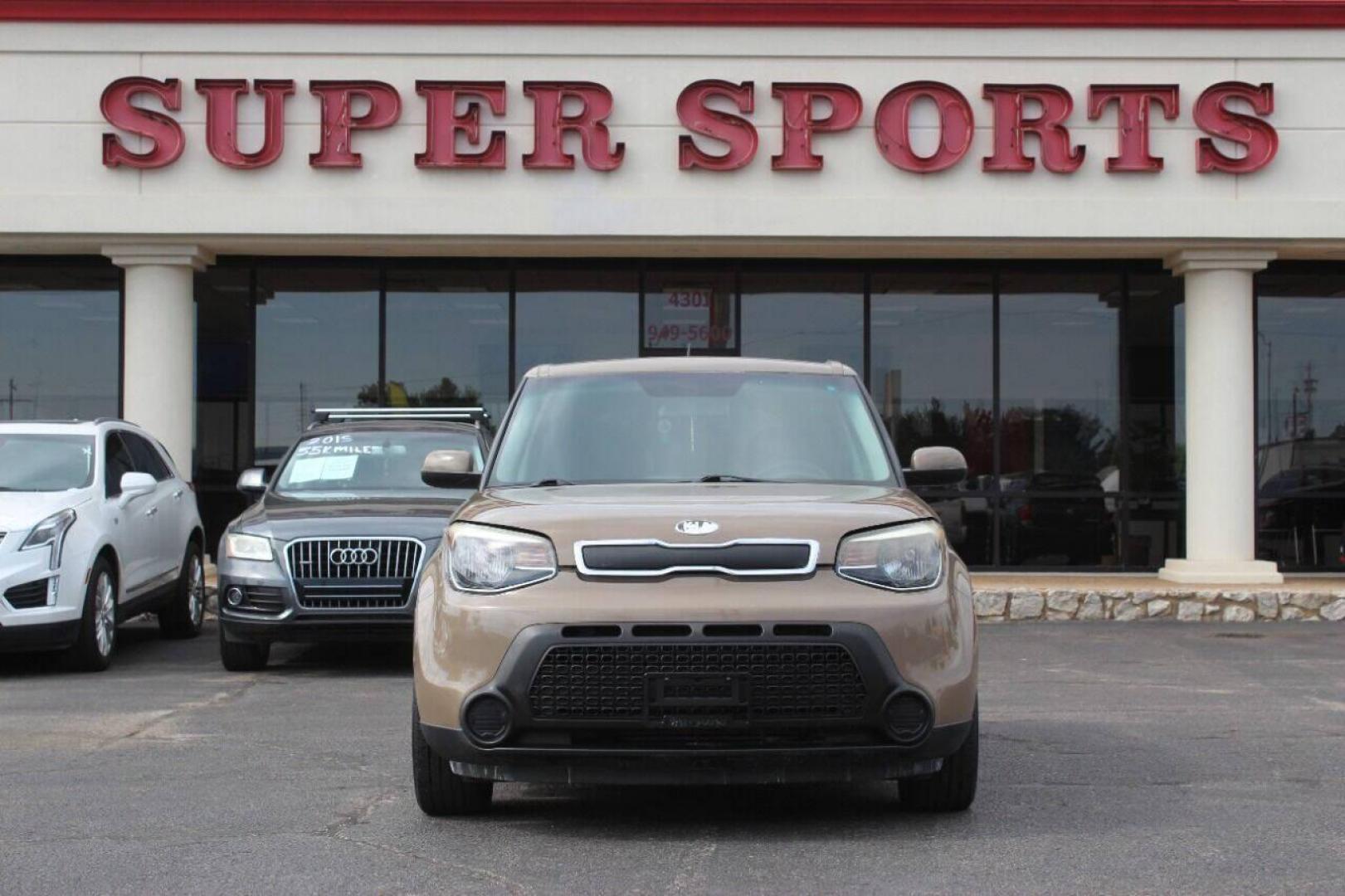 2014 Tan Kia Soul Base (KNDJN2A28E7) with an 1.6L L4 DOHC 16V engine, Automatic 6-Speed transmission, located at 4301 NW 39th , Oklahoma City, OK, 73112, (405) 949-5600, 35.512135, -97.598671 - Photo#2