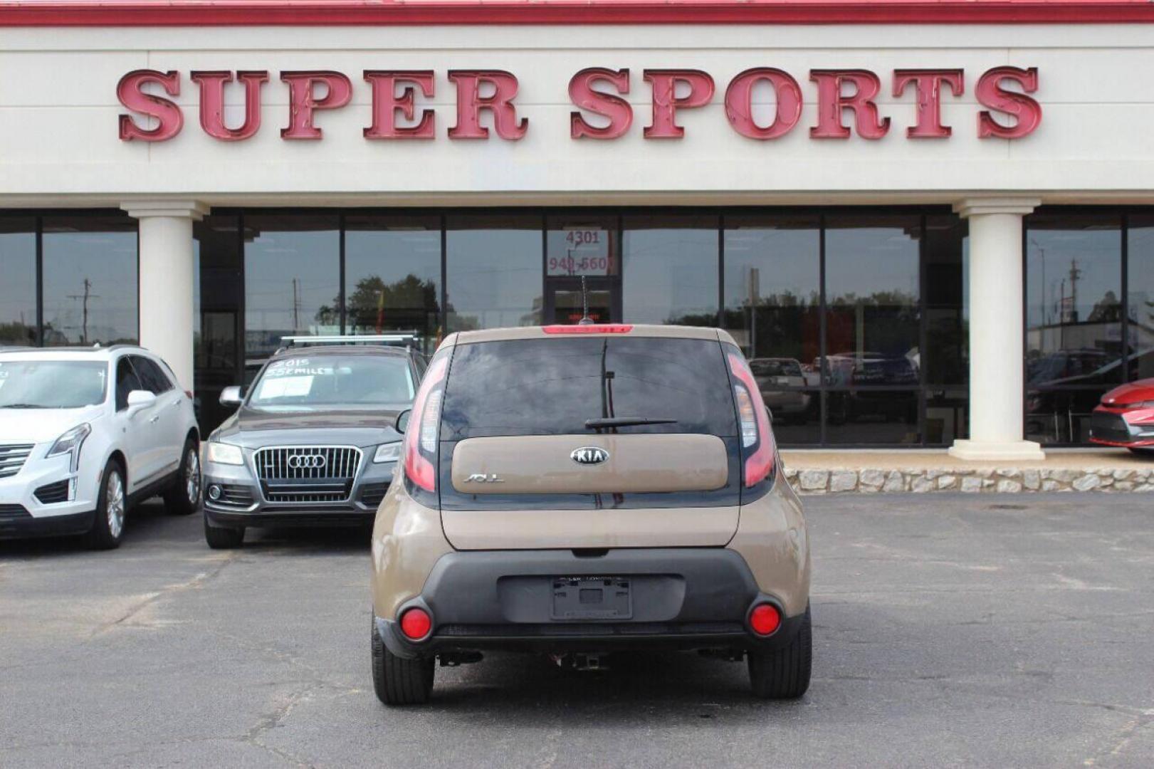 2014 Tan Kia Soul Base (KNDJN2A28E7) with an 1.6L L4 DOHC 16V engine, Automatic 6-Speed transmission, located at 4301 NW 39th , Oklahoma City, OK, 73112, (405) 949-5600, 35.512135, -97.598671 - Photo#4