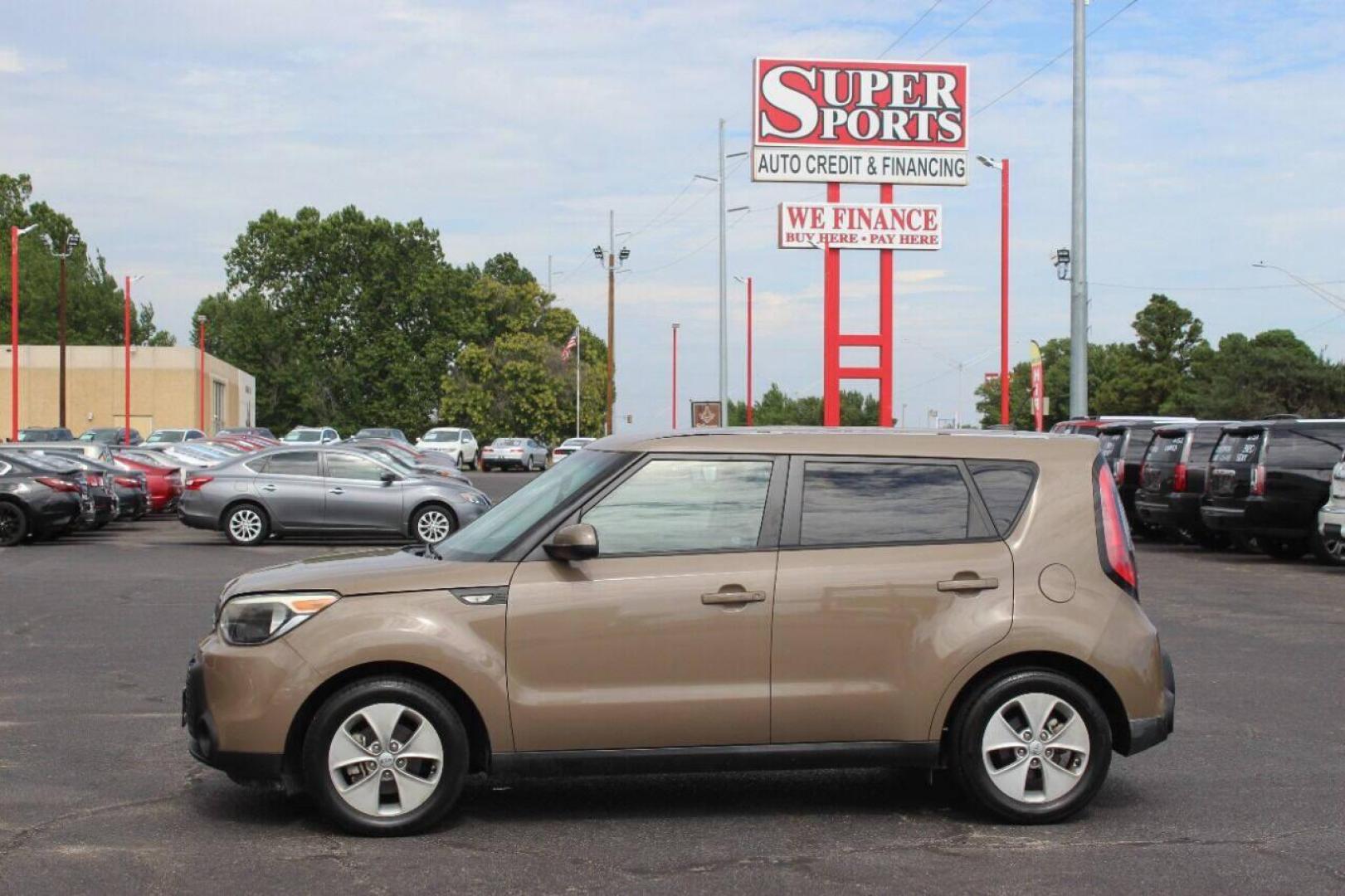 2014 Tan Kia Soul Base (KNDJN2A28E7) with an 1.6L L4 DOHC 16V engine, Automatic 6-Speed transmission, located at 4301 NW 39th , Oklahoma City, OK, 73112, (405) 949-5600, 35.512135, -97.598671 - Photo#6