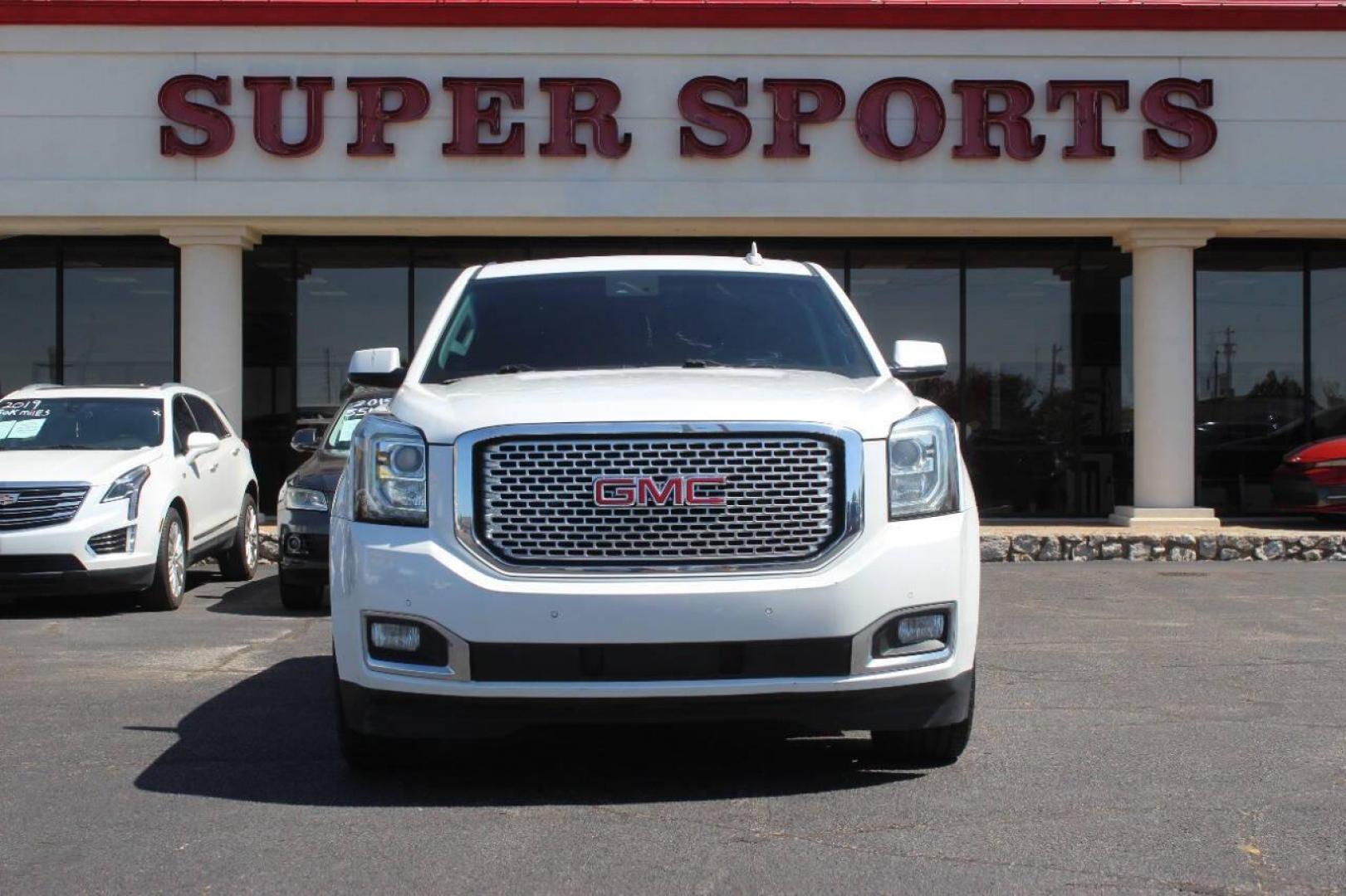 2016 White GMC Yukon Denali 4WD (1GKS2CKJ8GR) with an 6.2L V8 OHV 16V engine, 6A transmission, located at 4301 NW 39th , Oklahoma City, OK, 73112, (405) 949-5600, 35.512135, -97.598671 - NO DRIVERS LICENCE NO-FULL COVERAGE INSURANCE-NO CREDIT CHECK. COME ON OVER TO SUPERSPORTS AND TAKE A LOOK AND TEST DRIVE. PLEASE GIVE US A CALL AT (405) 949-5600. NO LICENSIA DE MANEJAR- NO SEGURO DE COBERTURA TOTAL- NO VERIFICACCION DE CREDITO. POR FAVOR VENGAN A SUPERSPORTS, ECHE UN - Photo#0