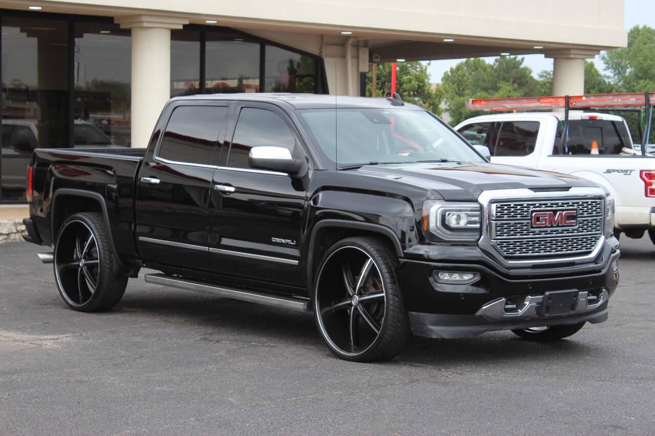 photo of 2018 GMC Sierra 1500 CREW CAB PICKUP 4-DR