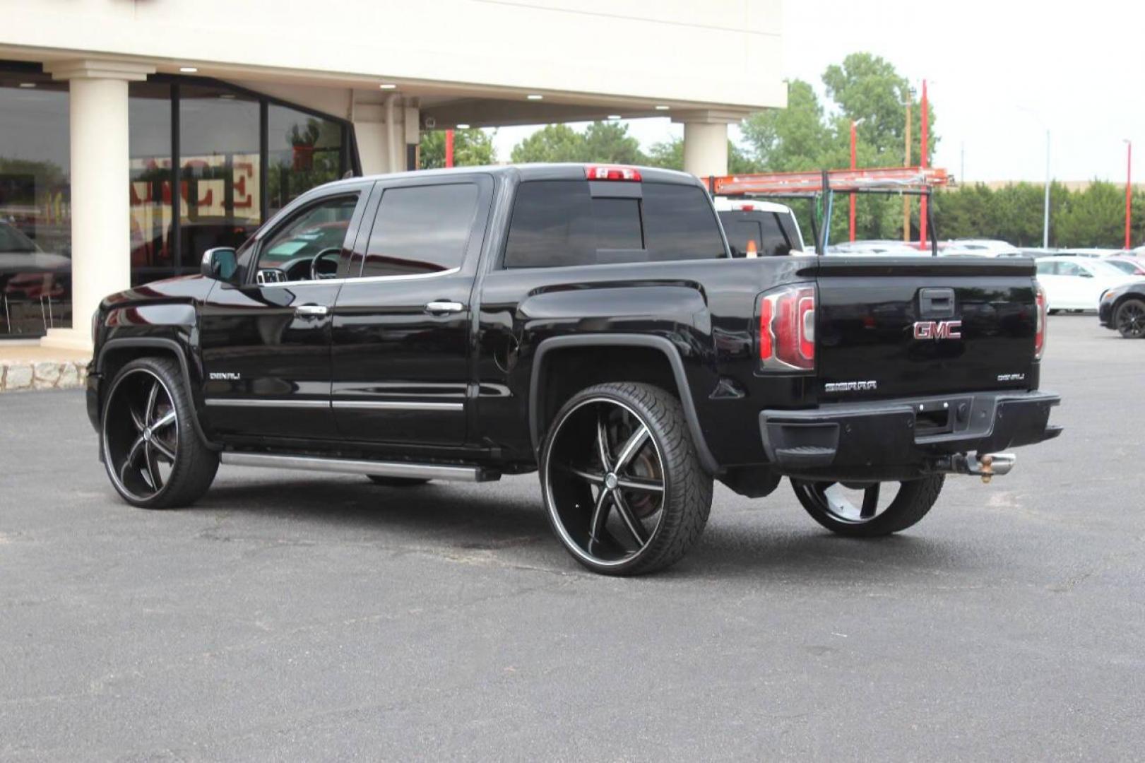 2018 Black GMC Sierra 1500 Denali Crew Cab Long Box 4WD (3GTU2PEJ9JG) with an 6.2L V8 OHV 16V engine, 6A transmission, located at 4301 NW 39th , Oklahoma City, OK, 73112, (405) 949-5600, 35.512135, -97.598671 - NO DRIVERS LICENCE NO-FULL COVERAGE INSURANCE-NO CREDIT CHECK. COME ON OVER TO SUPERSPORTS AND TAKE A LOOK AND TEST DRIVE. PLEASE GIVE US A CALL AT (405) 949-5600. NO LICENSIA DE MANEJAR- NO SEGURO DE COBERTURA TOTAL- NO VERIFICACCION DE CREDITO. POR FAVOR VENGAN A SUPERSPORTS, ECHE UN - Photo#5