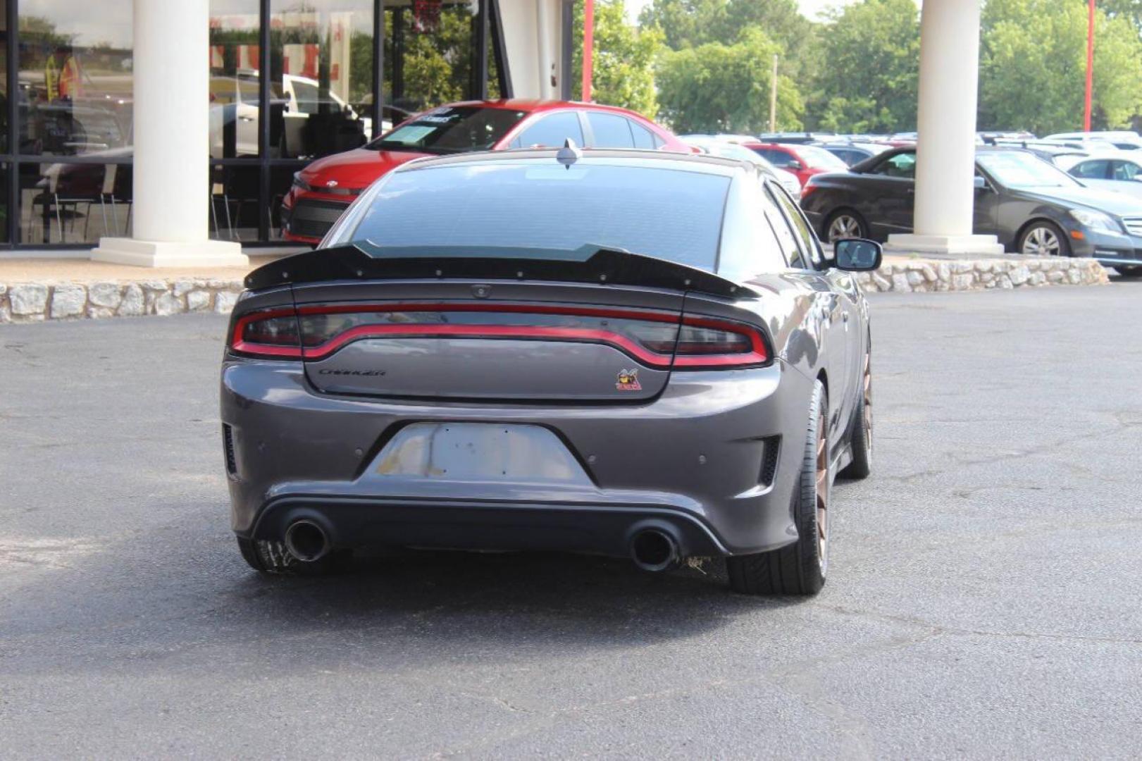 2018 Charcoal Dodge Charger SRT 392 (2C3CDXGJ9JH) with an 6.4L V8 OHV 16V engine, 5A transmission, located at 4301 NW 39th , Oklahoma City, OK, 73112, (405) 949-5600, 35.512135, -97.598671 - NO DRIVERS LICENCE NO-FULL COVERAGE INSURANCE-NO CREDIT CHECK. COME ON OVER TO SUPERSPORTS AND TAKE A LOOK AND TEST DRIVE. PLEASE GIVE US A CALL AT (405) 949-5600. NO LICENSIA DE MANEJAR- NO SEGURO DE COBERTURA TOTAL- NO VERIFICACCION DE CREDITO. POR FAVOR VENGAN A SUPERSPORTS, ECHE UN - Photo#5