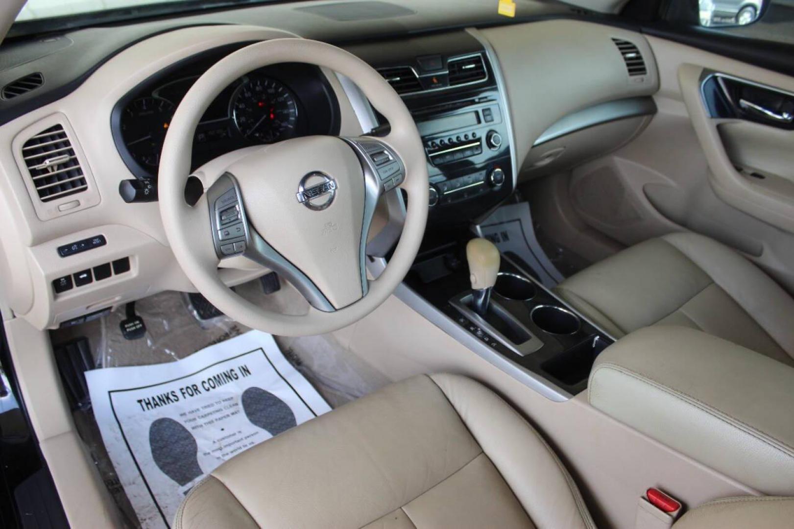 2013 Black Nissan Altima 2.5 S (1N4AL3AP2DN) with an 2.5L L4 DOHC 16V engine, CVT transmission, located at 4301 NW 39th , Oklahoma City, OK, 73112, (405) 949-5600, 35.512135, -97.598671 - NO DRIVERS LICENCE NO-FULL COVERAGE INSURANCE-NO CREDIT CHECK. COME ON OVER TO SUPERSPORTS AND TAKE A LOOK AND TEST DRIVE PLEASE GIVE US A CALL AT (405) 949-5600. NO LICENSIA DE MANEJAR- NO SEGURO DE COBERTURA TOTAL- NO VERIFICACCION DE CREDITO. POR FAVOR VENGAN A SUPERSPORTS, E - Photo#17