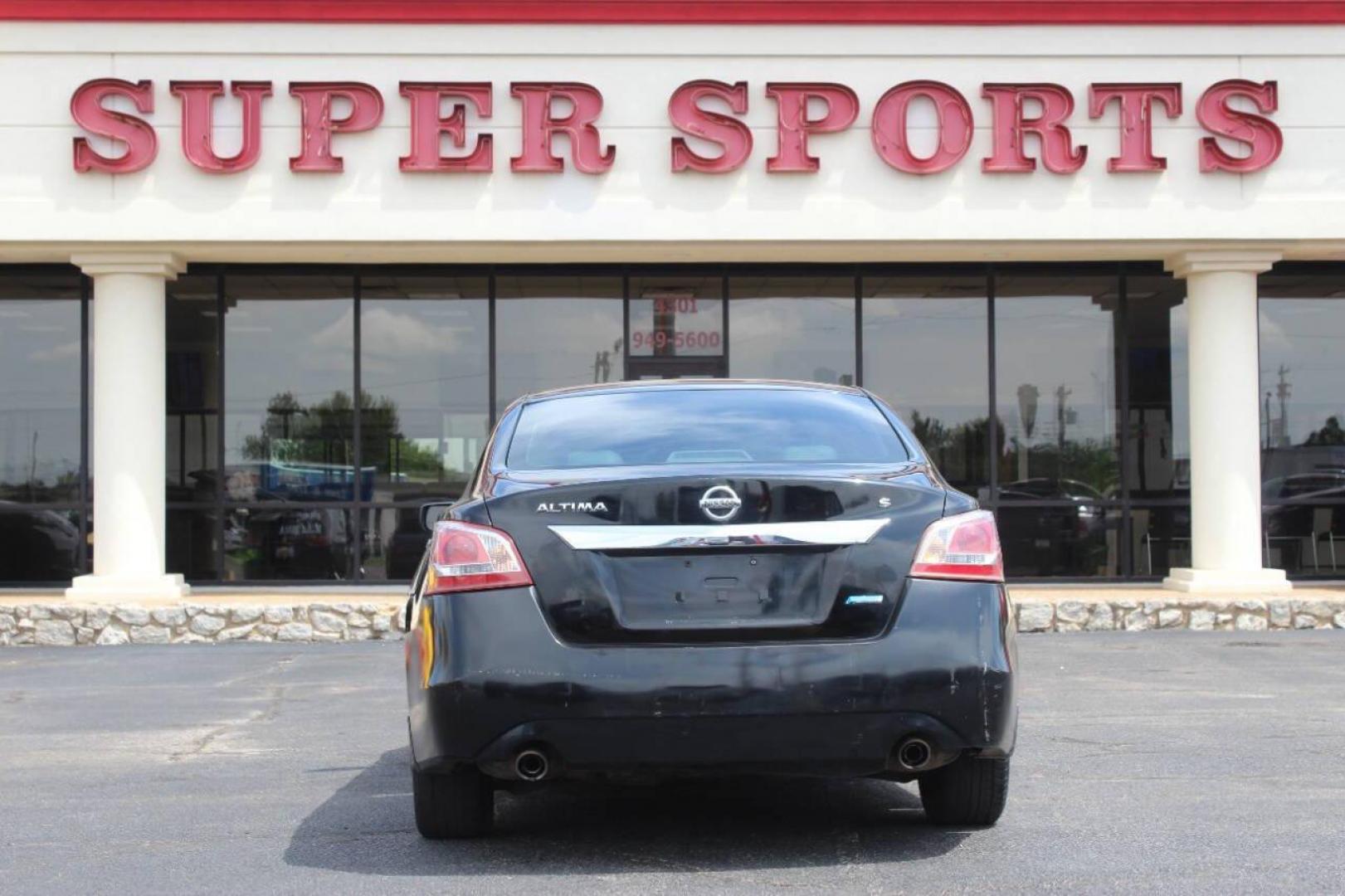 2013 Black Nissan Altima 2.5 S (1N4AL3AP2DN) with an 2.5L L4 DOHC 16V engine, CVT transmission, located at 4301 NW 39th , Oklahoma City, OK, 73112, (405) 949-5600, 35.512135, -97.598671 - NO DRIVERS LICENCE NO-FULL COVERAGE INSURANCE-NO CREDIT CHECK. COME ON OVER TO SUPERSPORTS AND TAKE A LOOK AND TEST DRIVE PLEASE GIVE US A CALL AT (405) 949-5600. NO LICENSIA DE MANEJAR- NO SEGURO DE COBERTURA TOTAL- NO VERIFICACCION DE CREDITO. POR FAVOR VENGAN A SUPERSPORTS, E - Photo#5