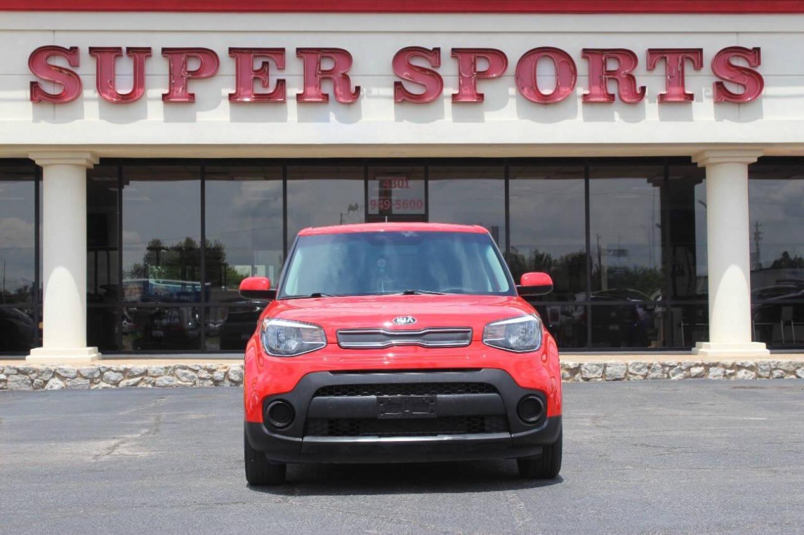 2019 Red Kia Soul Base 6M (KNDJN2A22K7) with an 1.6L L4 DOHC 16V engine, 6M transmission, located at 4301 NW 39th , Oklahoma City, OK, 73112, (405) 949-5600, 35.512135, -97.598671 - NO DRIVERS LICENCE NO-FULL COVERAGE INSURANCE-NO CREDIT CHECK. COME ON OVER TO SUPERSPORTS AND TAKE A LOOK AND TEST DRIVE. PLEASE GIVE US A CALL AT (405) 949-5600. NO LICENSIA DE MANEJAR- NO SEGURO DE COBERTURA TOTAL- NO VERIFICACCION DE CREDITO. POR FAVOR VENGAN A SUPERSPORTS, ECHE UN - Photo#2