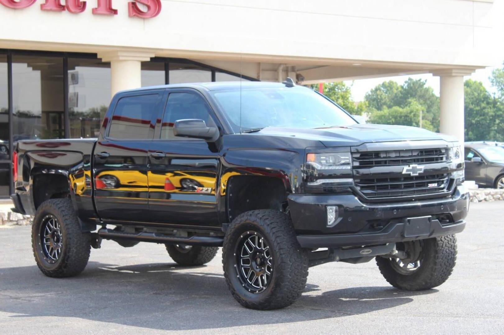 2017 Black Chevrolet Silverado 1500 LTZ Crew Cab Long Box 4WD (3GCUKSEC7HG) with an 5.3L V8 OHV 16V engine, 6A transmission, located at 4301 NW 39th , Oklahoma City, OK, 73112, (405) 949-5600, 35.512135, -97.598671 - NO DRIVERS LICENCE NO-FULL COVERAGE INSURANCE-NO CREDIT CHECK. COME ON OVER TO SUPERSPORTS AND TAKE A LOOK AND TEST DRIVE PLEASE GIVE US A CALL AT (405) 949-5600. NO LICENSIA DE MANEJAR- NO SEGURO DE COBERTURA TOTAL- NO VERIFICACCION DE CREDITO. POR FAVOR VENGAN A SUPERSPORTS, ECHE UN V - Photo#0