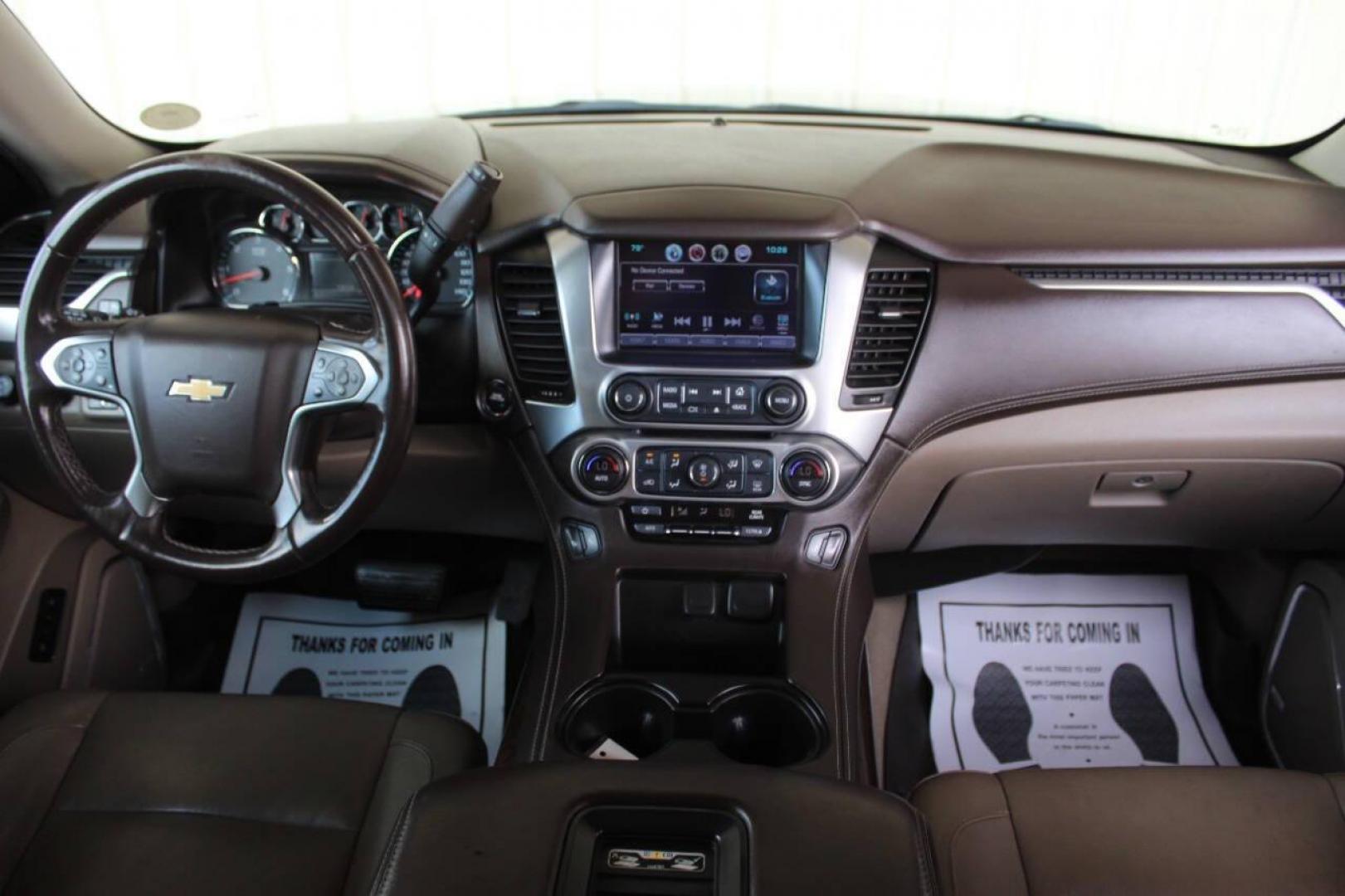 2016 Maroon Chevrolet Tahoe LT 4WD (1GNSKBKC6GR) with an 5.3L V8 OHV 16V engine, 6A transmission, located at 4301 NW 39th , Oklahoma City, OK, 73112, (405) 949-5600, 35.512135, -97.598671 - NO DRIVERS LICENCE NO-FULL COVERAGE INSURANCE-NO CREDIT CHECK. COME ON OVER TO SUPERSPORTS AND TAKE A LOOK AND TEST DRIVE. PLEASE GIVE US A CALL AT (405) 949-5600. NO LICENSIA DE MANEJAR- NO SEGURO DE COBERTURA TOTAL- NO VERIFICACCION DE CREDITO. POR FAVOR VENGAN A SUPERSPORTS, ECHE UN - Photo#19