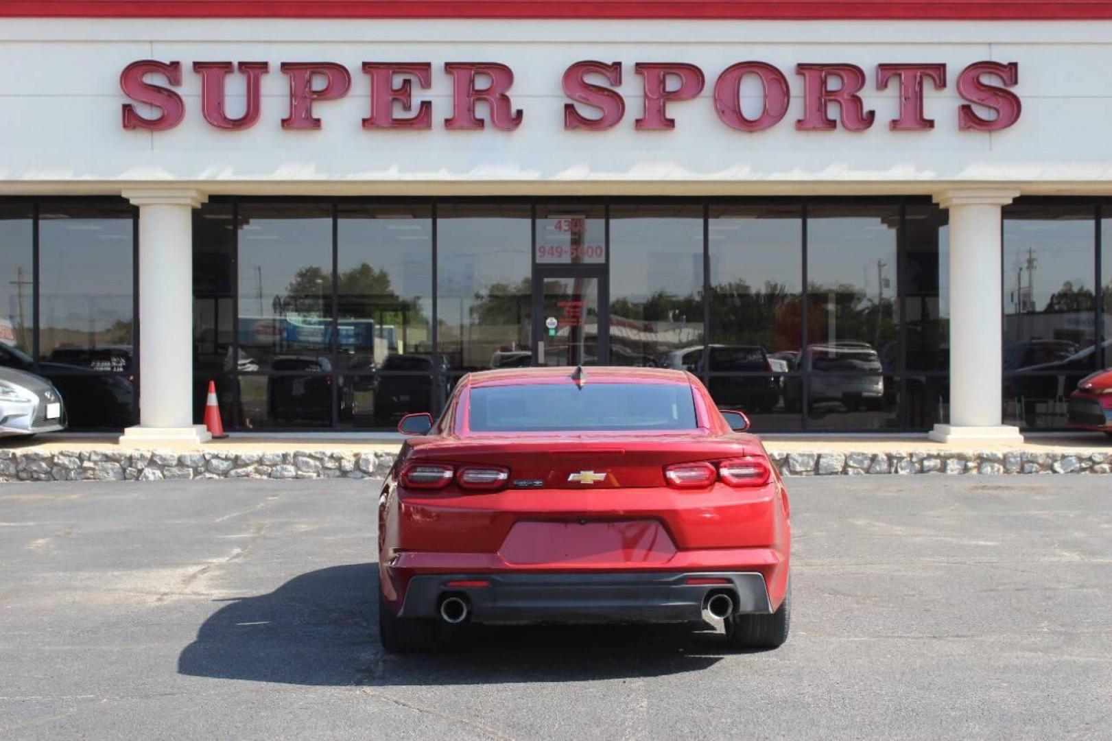 2019 Red Chevrolet Camaro 1LT Coupe 8A (1G1FB1RS0K0) with an 3.6L V6 DOHC 24V engine, 8A transmission, located at 4301 NW 39th , Oklahoma City, OK, 73112, (405) 949-5600, 35.512135, -97.598671 - NO DRIVERS LICENCE NO-FULL COVERAGE INSURANCE-NO CREDIT CHECK. COME ON OVER TO SUPERSPORTS AND TAKE A LOOK AND TEST DRIVE. PLEASE GIVE US A CALL AT (405) 949-5600. NO LICENSIA DE MANEJAR- NO SEGURO DE COBERTURA TOTAL- NO VERIFICACCION DE CREDITO. POR FAVOR VENGAN A SUPERSPORTS, ECHE UN - Photo#4