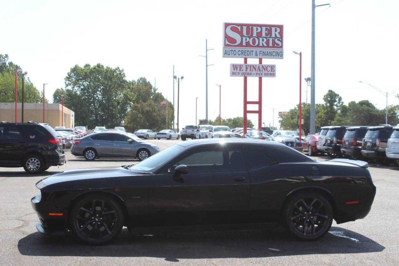 2019 Black Dodge Challenger R/T Plus (2C3CDZBT1KH) with an 5.7L V8 OHV 16V engine, 6A transmission, located at 4301 NW 39th , Oklahoma City, OK, 73112, (405) 949-5600, 35.512135, -97.598671 - NO DRIVERS LICENCE NO-FULL COVERAGE INSURANCE-NO CREDIT CHECK. COME ON OVER TO SUPERSPORTS AND TAKE A LOOK AND TEST DRIVE. PLEASE GIVE US A CALL AT (405) 949-5600. NO LICENSIA DE MANEJAR- NO SEGURO DE COBERTURA TOTAL- NO VERIFICACCION DE CREDITO. POR FAVOR VENGAN A SUPERSPORTS, ECHE UN - Photo#6