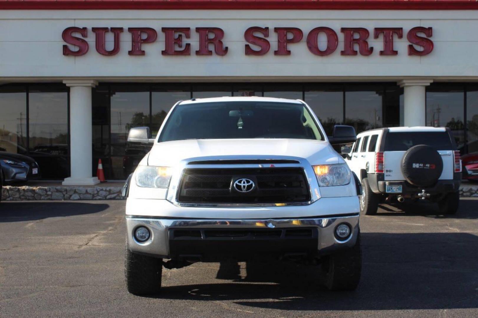 2013 Black Toyota Tundra Tundra-Grade 5.7L FFV Double Cab 4WD (5TFUW5F10DX) with an 5.7L V8 DOHC 32V FFV engine, 6-Speed Automatic Overdrive transmission, located at 4301 NW 39th , Oklahoma City, OK, 73112, (405) 949-5600, 35.512135, -97.598671 - NO DRIVERS LICENCE NO-FULL COVERAGE INSURANCE-NO CREDIT CHECK. COME ON OVER TO SUPERSPORTS AND TAKE A LOOK AND TEST DRIVE. PLEASE GIVE US A CALL AT (405) 949-5600. NO LICENSIA DE MANEJAR- NO SEGURO DE COBERTURA TOTAL- NO VERIFICACCION DE CREDITO. POR FAVOR VENGAN A SUPERSPORTS, ECHE UN - Photo#2