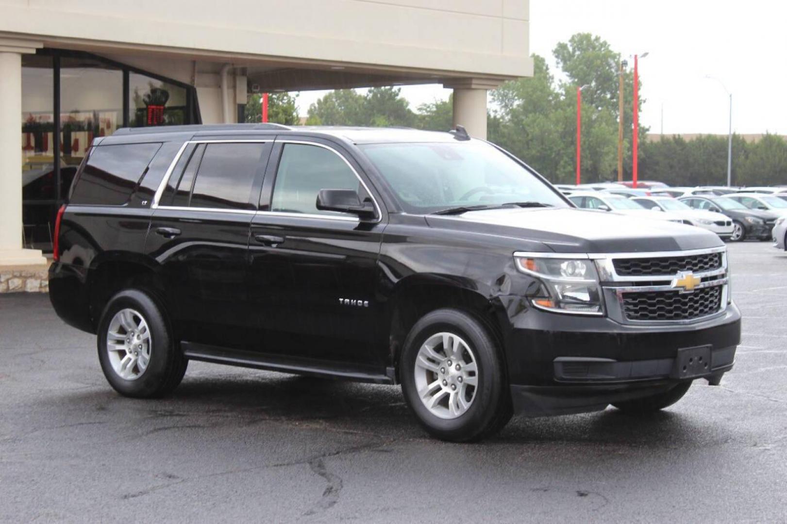 2019 Black Chevrolet Tahoe LT 4WD (1GNSKBKC3KR) with an 5.3L V8 OHV 16V engine, 6A transmission, located at 4301 NW 39th , Oklahoma City, OK, 73112, (405) 949-5600, 35.512135, -97.598671 - NO DRIVERS LICENCE NO-FULL COVERAGE INSURANCE-NO CREDIT CHECK. COME ON OVER TO SUPERSPORTS AND TAKE A LOOK AND TEST DRIVE. PLEASE GIVE US A CALL AT (405) 949-5600. NO LICENSIA DE MANEJAR- NO SEGURO DE COBERTURA TOTAL- NO VERIFICACCION DE CREDITO. POR FAVOR VENGAN A SUPERSPORTS, ECHE UN - Photo#0