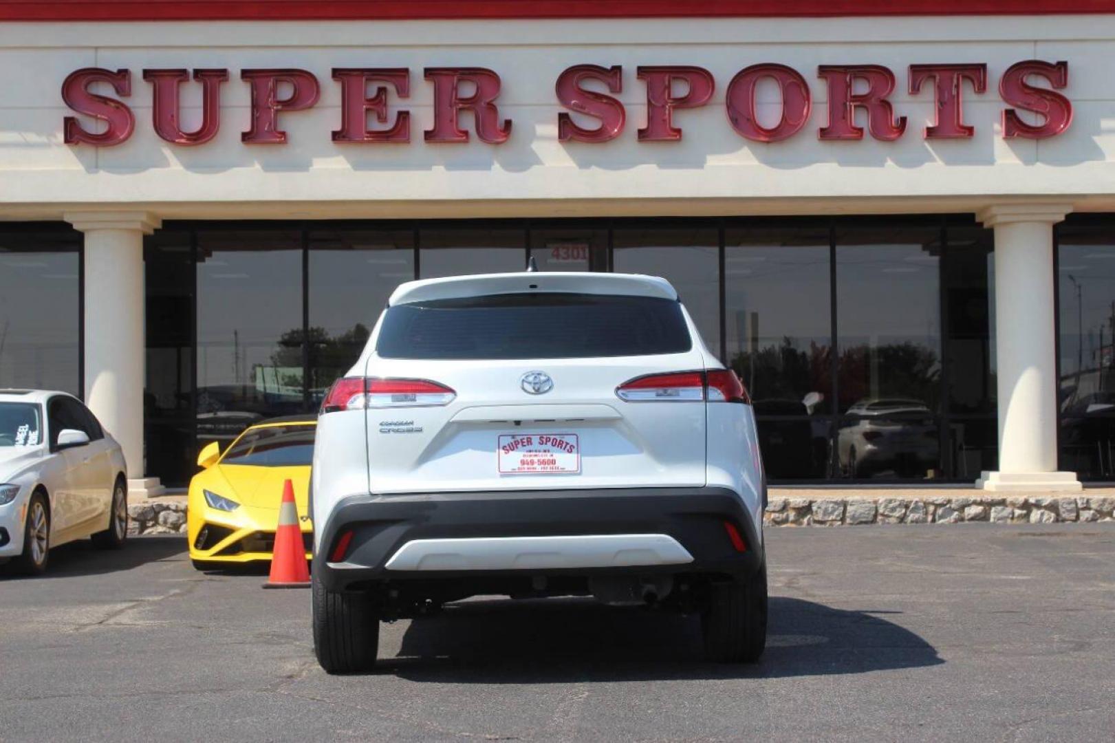 2023 White Toyota Corolla Cross L AWD (7MUAAAAG1PV) with an 2.0L L4 DOHC 16V engine, CVT transmission, located at 4301 NW 39th , Oklahoma City, OK, 73112, (405) 949-5600, 35.512135, -97.598671 - NO DRIVERS LICENCE NO-FULL COVERAGE INSURANCE-NO CREDIT CHECK. COME ON OVER TO SUPERSPORTS AND TAKE A LOOK AND TEST DRIVE. PLEASE GIVE US A CALL AT (405) 949-5600. NO LICENSIA DE MANEJAR- NO SEGURO DE COBERTURA TOTAL- NO VERIFICACCION DE CREDITO. POR FAVOR VENGAN A SUPERSPORTS, ECHE UN - Photo#4