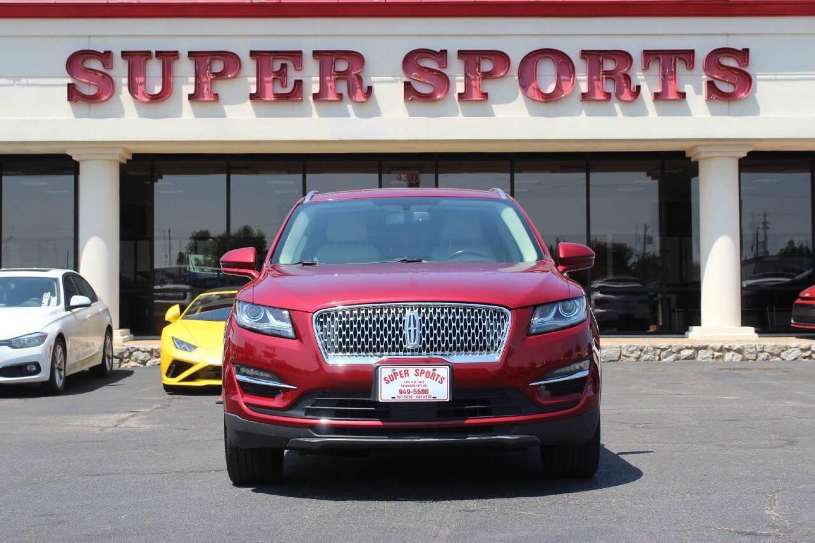 2019 Burgundy Lincoln MKC Select FWD (5LMCJ2C94KU) with an 2.0L L4 DOHC 16V engine, 6A transmission, located at 4301 NW 39th , Oklahoma City, OK, 73112, (405) 949-5600, 35.512135, -97.598671 - NO DRIVERS LICENCE NO-FULL COVERAGE INSURANCE-NO CREDIT CHECK. COME ON OVER TO SUPERSPORTS AND TAKE A LOOK AND TEST DRIVE. PLEASE GIVE US A CALL AT (405) 949-5600. NO LICENSIA DE MANEJAR- NO SEGURO DE COBERTURA TOTAL- NO VERIFICACCION DE CREDITO. POR FAVOR VENGAN A SUPERSPORTS, ECHE UN - Photo#2