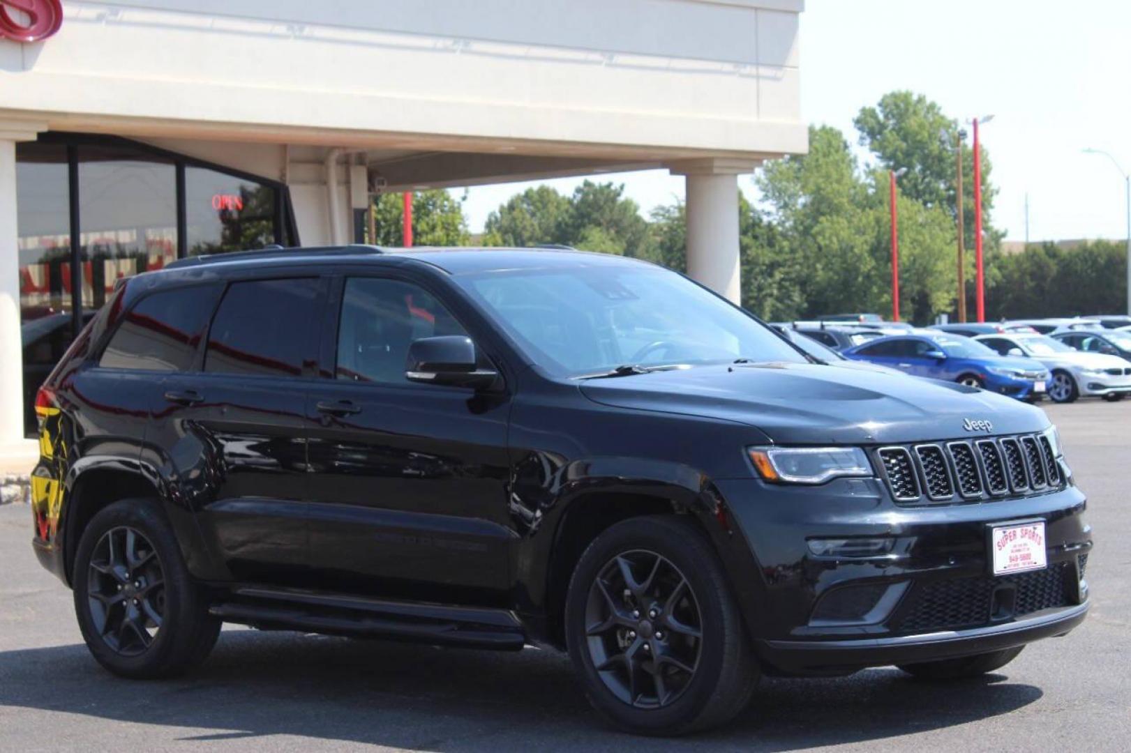 2019 Black Jeep Grand Cherokee Limited 4WD (1C4RJFBG1KC) with an 3.6L V6 DOHC 24V engine, 8A transmission, located at 4301 NW 39th , Oklahoma City, OK, 73112, (405) 949-5600, 35.512135, -97.598671 - NO DRIVERS LICENCE NO-FULL COVERAGE INSURANCE-NO CREDIT CHECK. COME ON OVER TO SUPERSPORTS AND TAKE A LOOK AND TEST DRIVE. PLEASE GIVE US A CALL AT (405) 949-5600. NO LICENSIA DE MANEJAR- NO SEGURO DE COBERTURA TOTAL- NO VERIFICACCION DE CREDITO. POR FAVOR VENGAN A SUPERSPORTS, ECHE UN - Photo#0