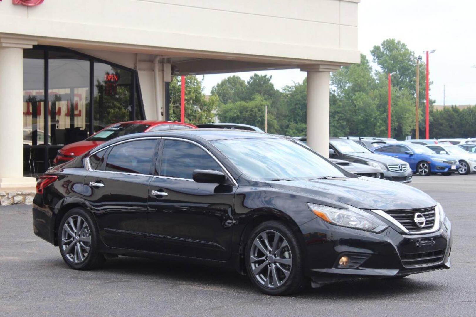 2018 Black Nissan Altima 2.5 (1N4AL3AP0JC) with an 2.5L L4 DOHC 16V engine, CVT transmission, located at 4301 NW 39th , Oklahoma City, OK, 73112, (405) 949-5600, 35.512135, -97.598671 - NO DRIVERS LICENCE NO-FULL COVERAGE INSURANCE-NO CREDIT CHECK. COME ON OVER TO SUPERSPORTS AND TAKE A LOOK AND TEST DRIVE. PLEASE GIVE US A CALL AT (405) 949-5600. NO LICENSIA DE MANEJAR- NO SEGURO DE COBERTURA TOTAL- NO VERIFICACCION DE CREDITO. POR FAVOR VENGAN A SUPERSPORTS, ECHE UN - Photo#0