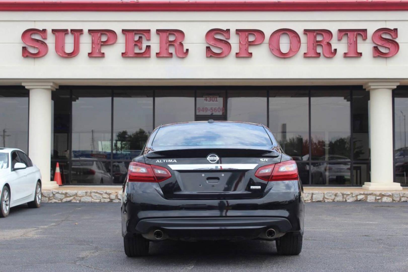 2018 Black Nissan Altima 2.5 (1N4AL3AP0JC) with an 2.5L L4 DOHC 16V engine, CVT transmission, located at 4301 NW 39th , Oklahoma City, OK, 73112, (405) 949-5600, 35.512135, -97.598671 - NO DRIVERS LICENCE NO-FULL COVERAGE INSURANCE-NO CREDIT CHECK. COME ON OVER TO SUPERSPORTS AND TAKE A LOOK AND TEST DRIVE. PLEASE GIVE US A CALL AT (405) 949-5600. NO LICENSIA DE MANEJAR- NO SEGURO DE COBERTURA TOTAL- NO VERIFICACCION DE CREDITO. POR FAVOR VENGAN A SUPERSPORTS, ECHE UN - Photo#4