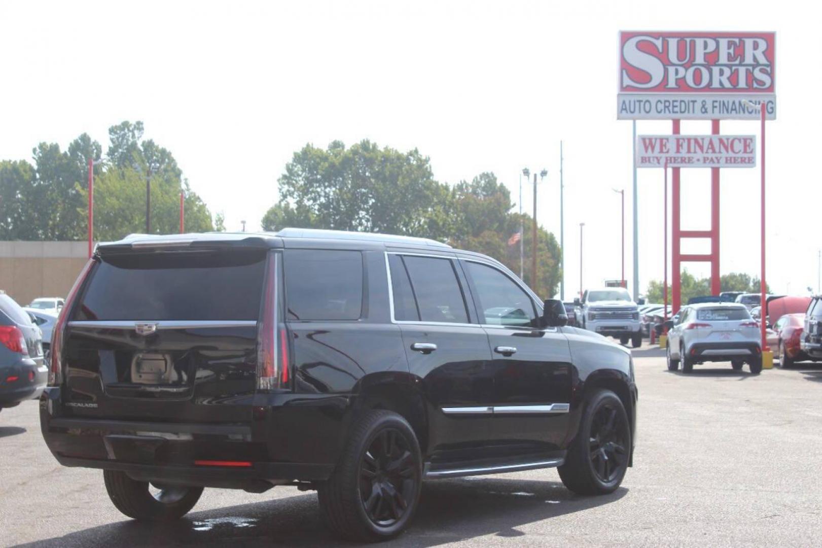 2016 Black Cadillac Escalade Luxury 2WD (1GYS3BKJ4GR) with an 6.2L V8 OHV 16V FFV engine, 6A transmission, located at 4301 NW 39th , Oklahoma City, OK, 73112, (405) 949-5600, 35.512135, -97.598671 - NO DRIVERS LICENCE NO-FULL COVERAGE INSURANCE-NO CREDIT CHECK. COME ON OVER TO SUPERSPORTS AND TAKE A LOOK AND TEST DRIVE. PLEASE GIVE US A CALL AT (405) 949-5600. NO LICENSIA DE MANEJAR- NO SEGURO DE COBERTURA TOTAL- NO VERIFICACCION DE CREDITO. POR FAVOR VENGAN A SUPERSPORTS, ECHE UN - Photo#3