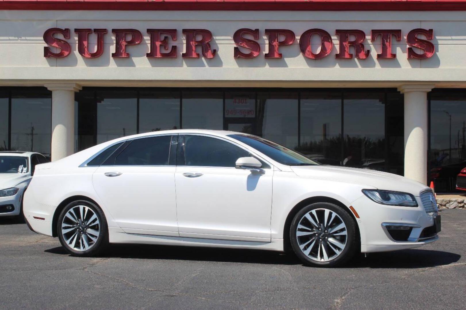 2020 White Lincoln MKZ Reserve II (3LN6L5E98LR) with an 2.0L L4 DOHC 16V engine, 6A transmission, located at 4301 NW 39th , Oklahoma City, OK, 73112, (405) 949-5600, 35.512135, -97.598671 - NO DRIVERS LICENCE NO-FULL COVERAGE INSURANCE-NO CREDIT CHECK. COME ON OVER TO SUPERSPORTS AND TAKE A LOOK AND TEST DRIVE. PLEASE GIVE US A CALL AT (405) 949-5600. NO LICENSIA DE MANEJAR- NO SEGURO DE COBERTURA TOTAL- NO VERIFICACCION DE CREDITO. POR FAVOR VENGAN A SUPERSPORTS, ECHE UN - Photo#0