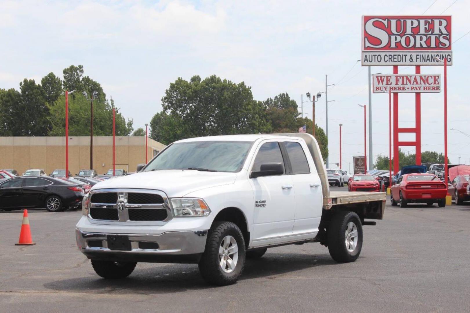 2016 White RAM 1500 (1C6RR7GG1GS) with an 3.6L V6 3.6L V6 engine, Automatic 8-Speed transmission, located at 4301 NW 39th , Oklahoma City, OK, 73112, (405) 949-5600, 35.512135, -97.598671 - NO DRIVERS LICENCE NO-FULL COVERAGE INSURANCE-NO CREDIT CHECK. COME ON OVER TO SUPERSPORTS AND TAKE A LOOK AND TEST DRIVE. PLEASE GIVE US A CALL AT (405) 949-5600. NO LICENSIA DE MANEJAR- NO SEGURO DE COBERTURA TOTAL- NO VERIFICACCION DE CREDITO. POR FAVOR VENGAN A SUPERSPORTS, ECHE UN - Photo#6