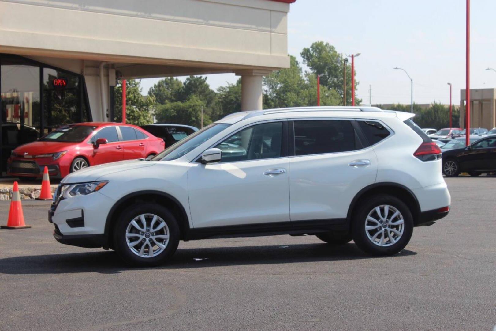 2018 White Nissan Rogue S AWD (KNMAT2MV4JP) with an 2.5L L4 DOHC 16V engine, CVT transmission, located at 4301 NW 39th , Oklahoma City, OK, 73112, (405) 949-5600, 35.512135, -97.598671 - NO DRIVERS LICENCE NO-FULL COVERAGE INSURANCE-NO CREDIT CHECK. COME ON OVER TO SUPERSPORTS AND TAKE A LOOK AND TEST DRIVE. PLEASE GIVE US A CALL AT (405) 949-5600. NO LICENSIA DE MANEJAR- NO SEGURO DE COBERTURA TOTAL- NO VERIFICACCION DE CREDITO. POR FAVOR VENGAN A SUPERSPORTS, ECHE UN - Photo#5