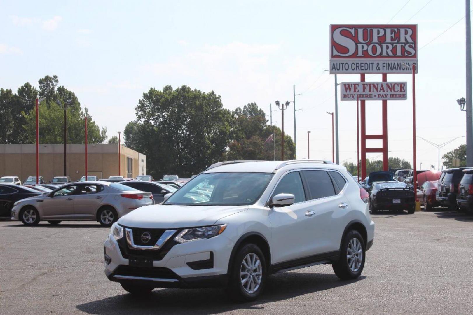 2018 White Nissan Rogue S AWD (KNMAT2MV4JP) with an 2.5L L4 DOHC 16V engine, CVT transmission, located at 4301 NW 39th , Oklahoma City, OK, 73112, (405) 949-5600, 35.512135, -97.598671 - NO DRIVERS LICENCE NO-FULL COVERAGE INSURANCE-NO CREDIT CHECK. COME ON OVER TO SUPERSPORTS AND TAKE A LOOK AND TEST DRIVE. PLEASE GIVE US A CALL AT (405) 949-5600. NO LICENSIA DE MANEJAR- NO SEGURO DE COBERTURA TOTAL- NO VERIFICACCION DE CREDITO. POR FAVOR VENGAN A SUPERSPORTS, ECHE UN - Photo#6