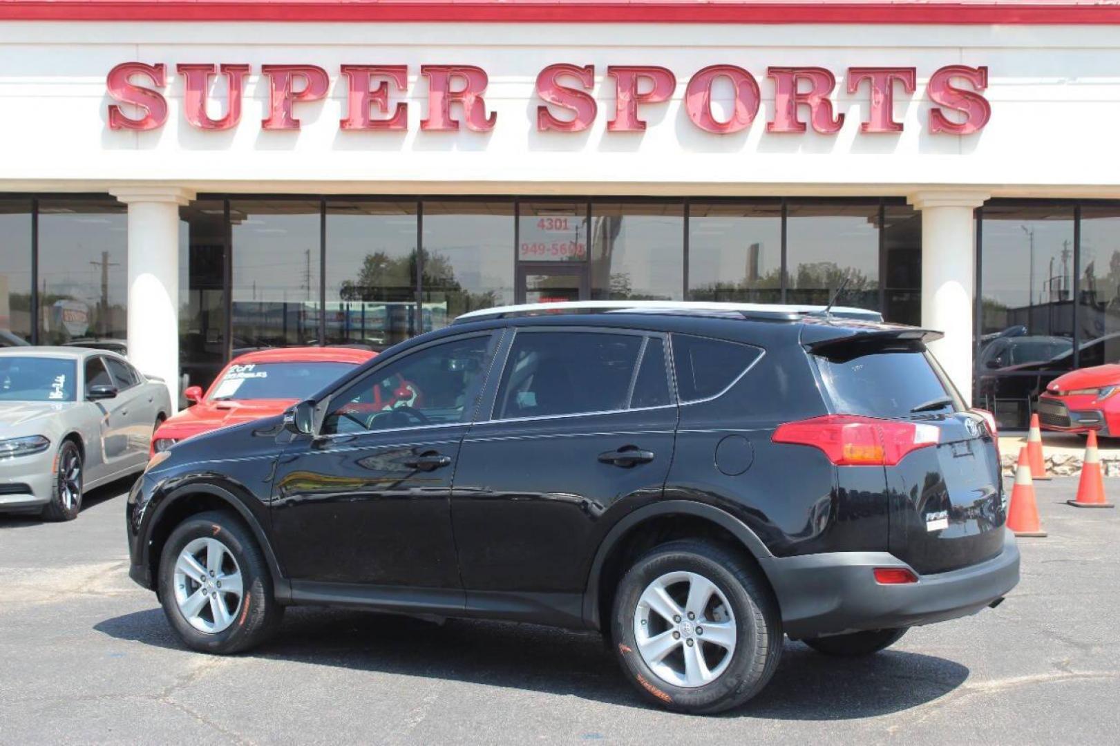 2014 Black Toyota RAV4 XLE AWD (2T3RFREV2EW) with an 2.5L L4 DOHC 16V engine, 6-Speed Automatic transmission, located at 4301 NW 39th , Oklahoma City, OK, 73112, (405) 949-5600, 35.512135, -97.598671 - NO DRIVERS LICENCE NO-FULL COVERAGE INSURANCE-NO CREDIT CHECK. COME ON OVER TO SUPERSPORTS AND TAKE A LOOK AND TEST DRIVE. PLEASE GIVE US A CALL AT (405) 949-5600. NO LICENSIA DE MANEJAR- NO SEGURO DE COBERTURA TOTAL- NO VERIFICACCION DE CREDITO. POR FAVOR VENGAN A SUPERSPORTS, ECHE UN - Photo#3